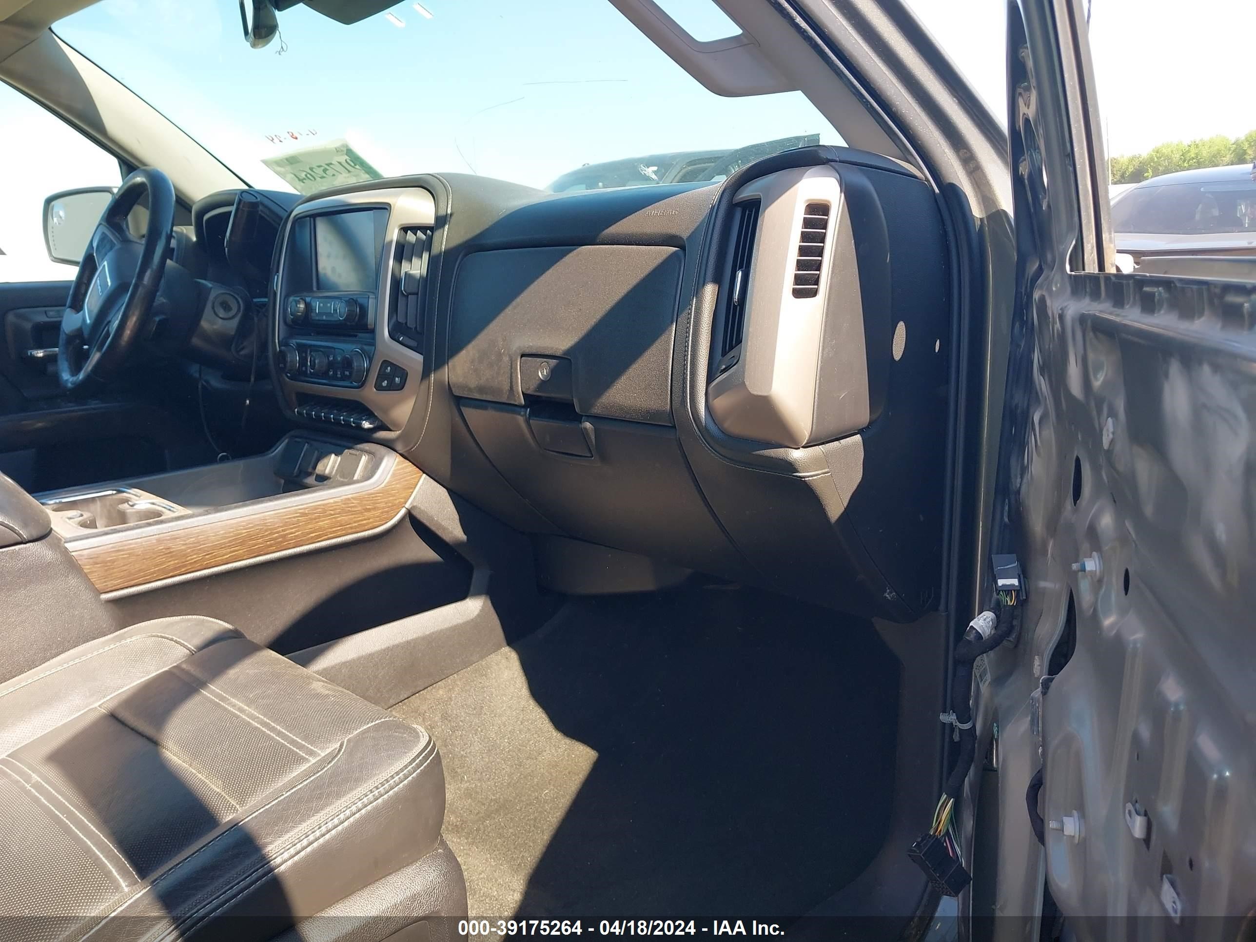 2018 GMC Sierra 1500 Denali vin: 3GTU2PEJ6JG199526