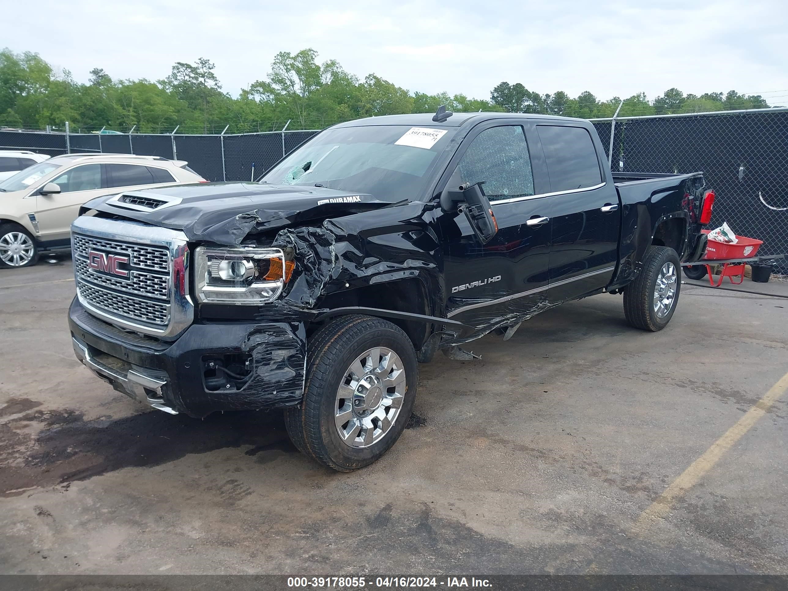 2018 GMC Sierra 2500Hd Denali vin: 1GT12UEY2JF260726