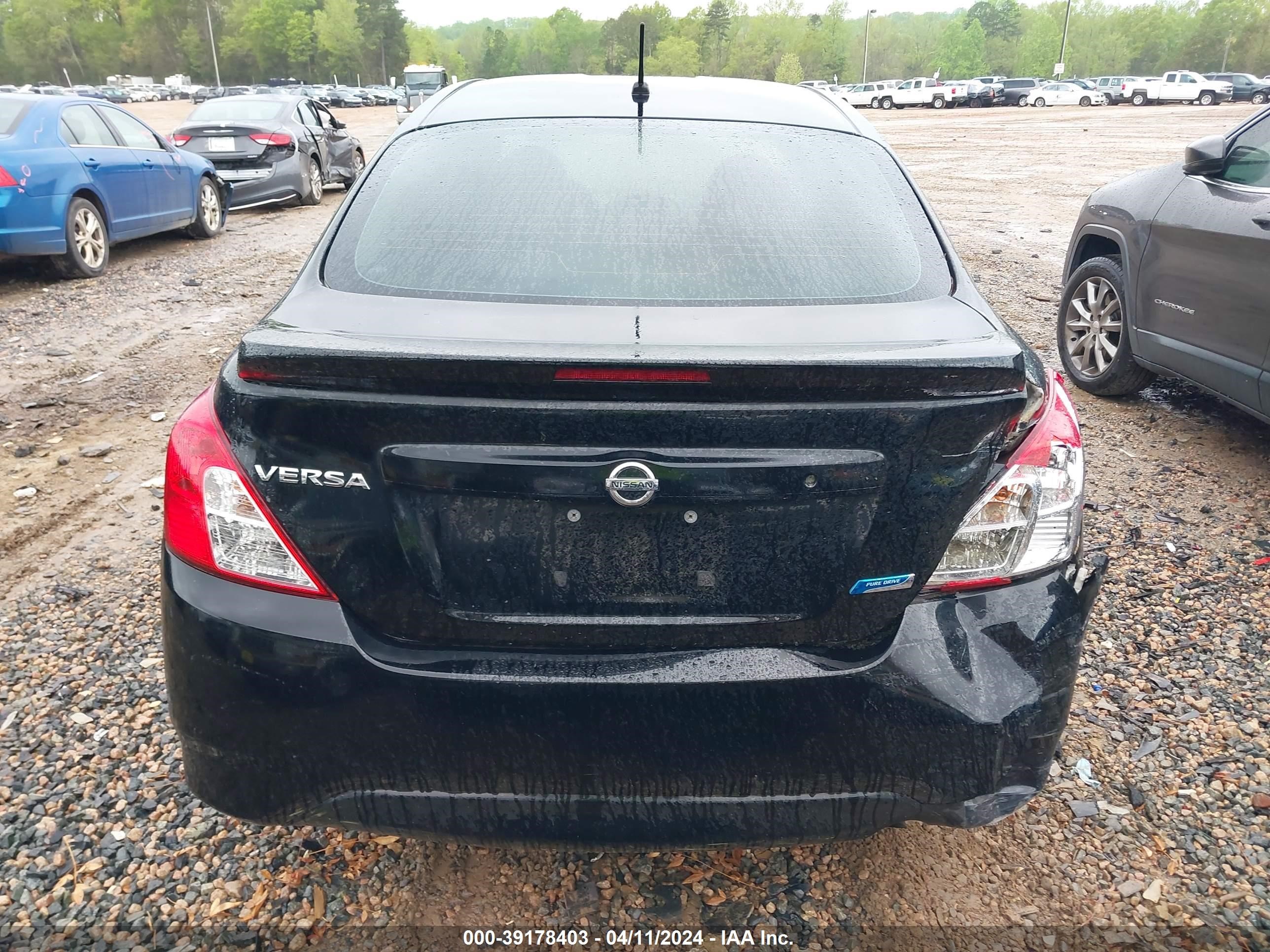 2015 Nissan Versa 1.6 S+ vin: 3N1CN7AP8FL897277