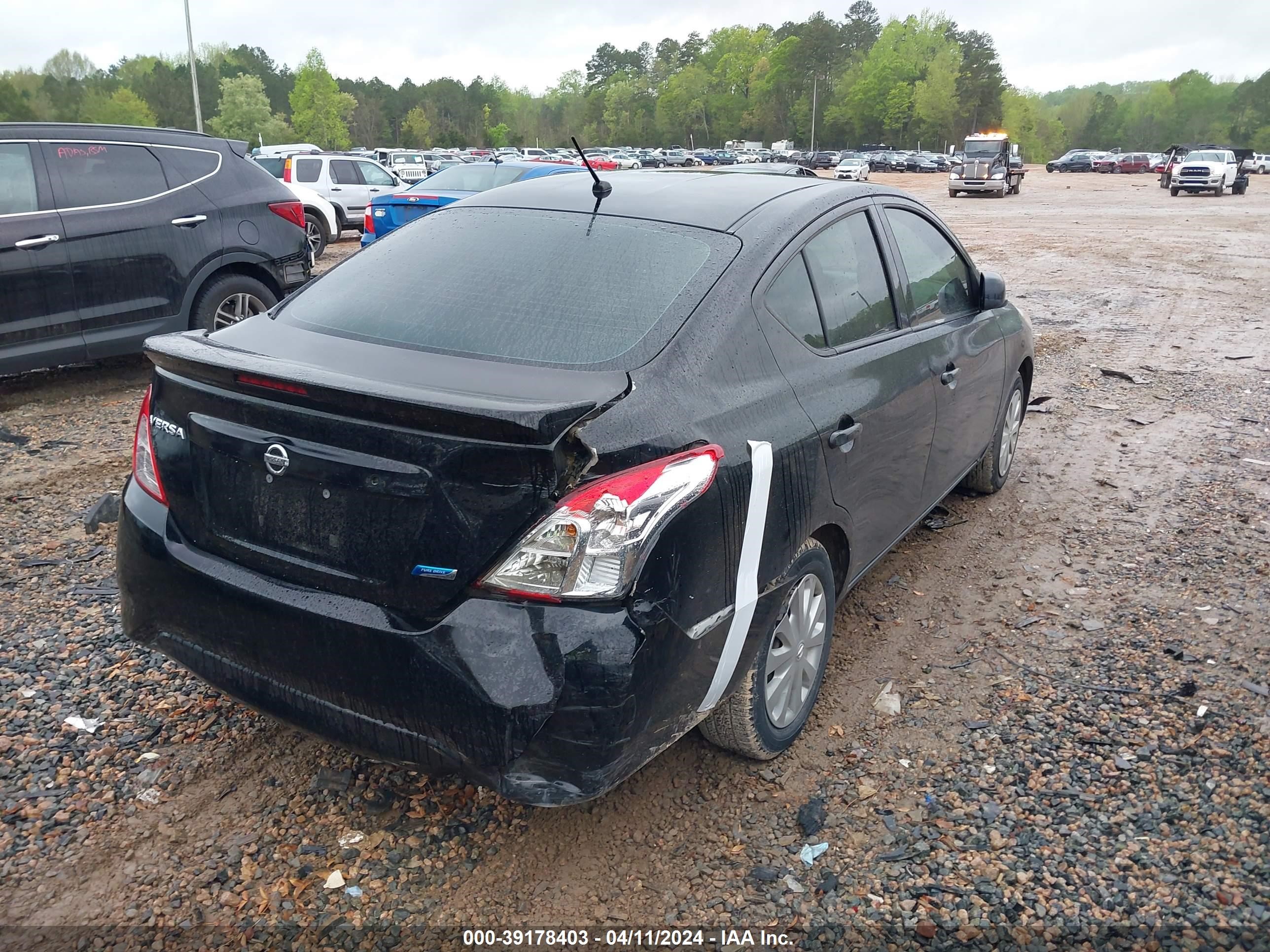 2015 Nissan Versa 1.6 S+ vin: 3N1CN7AP8FL897277