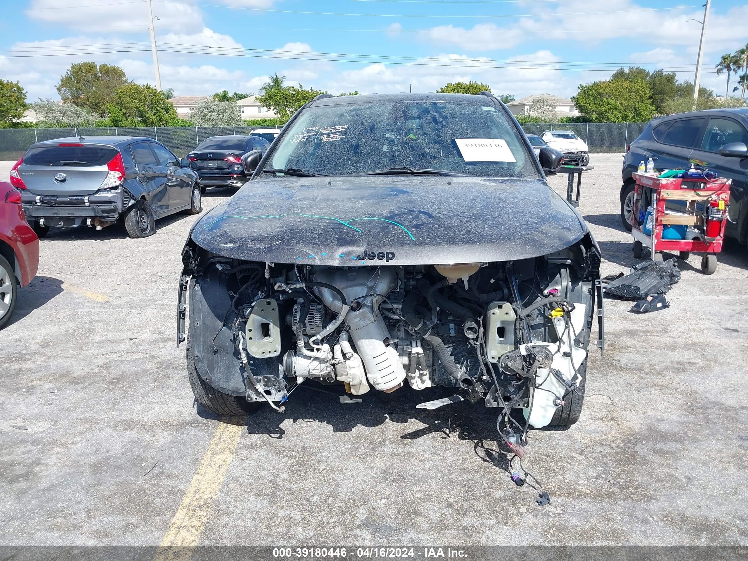 2019 Jeep Compass Altitude Fwd vin: 3C4NJCBB1KT637598