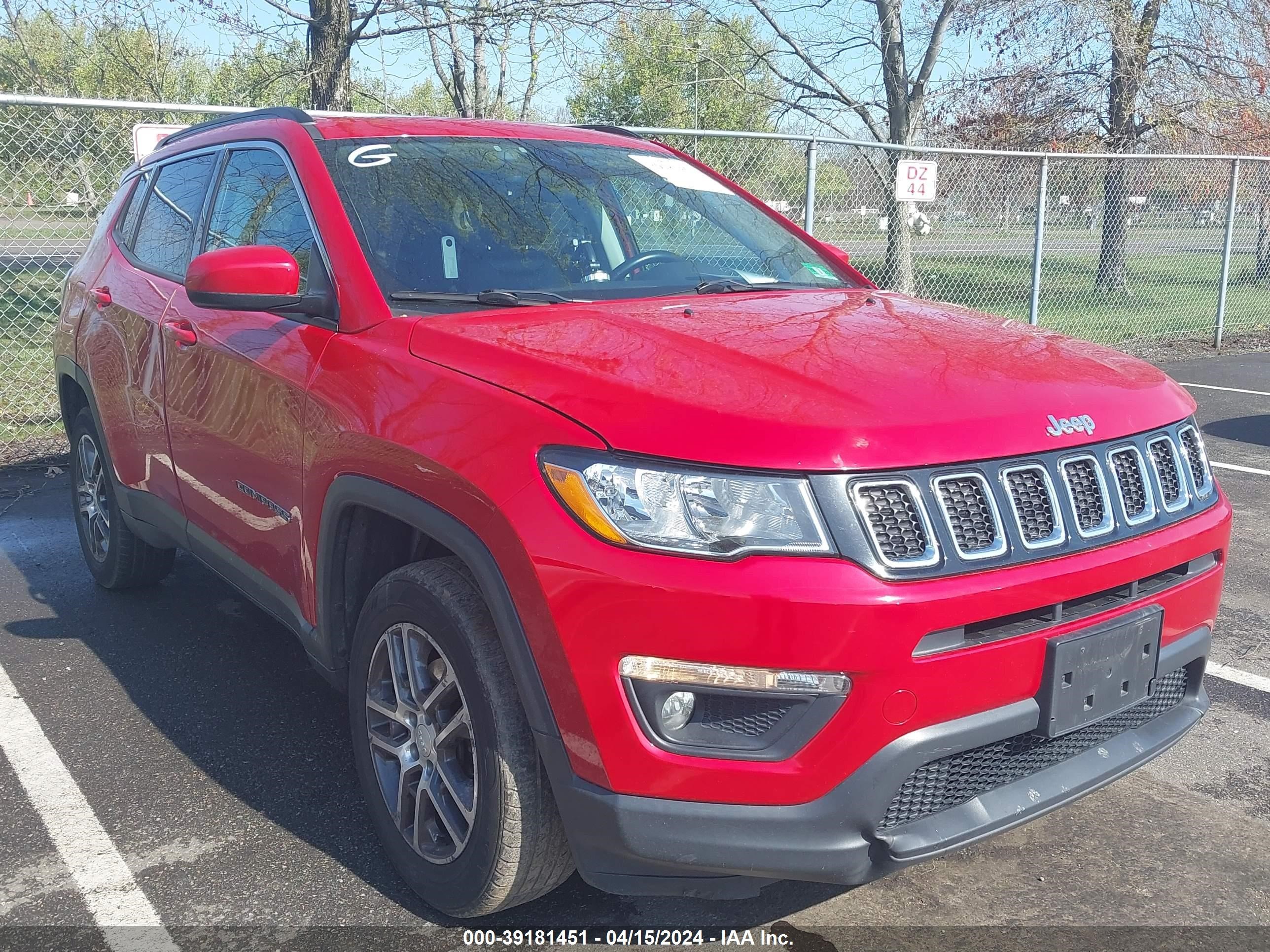 2018 Jeep Compass Latitude 4X4 vin: 3C4NJDBB0JT161543