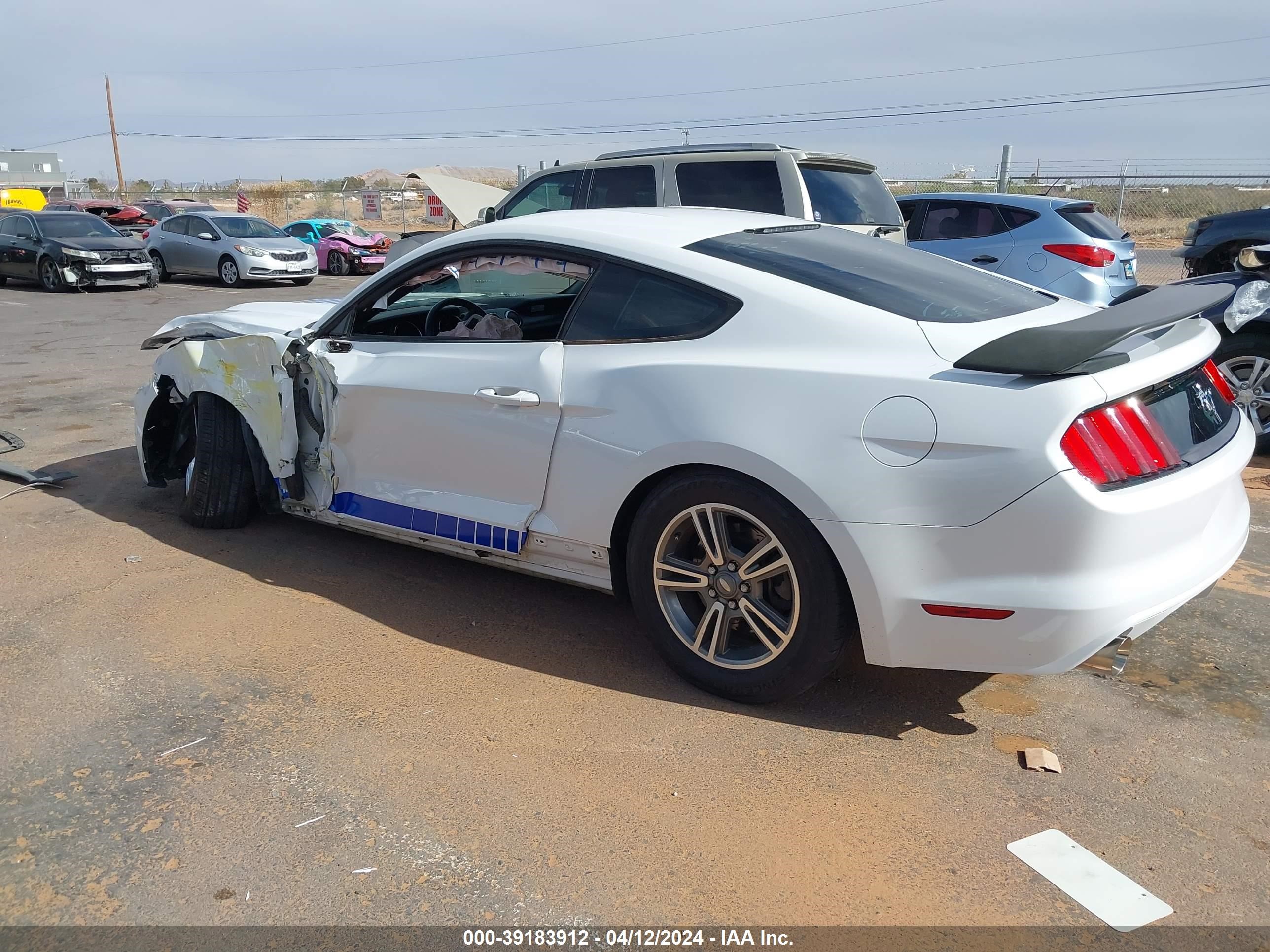 2016 Ford Mustang V6 vin: 1FA6P8AM6G5252151