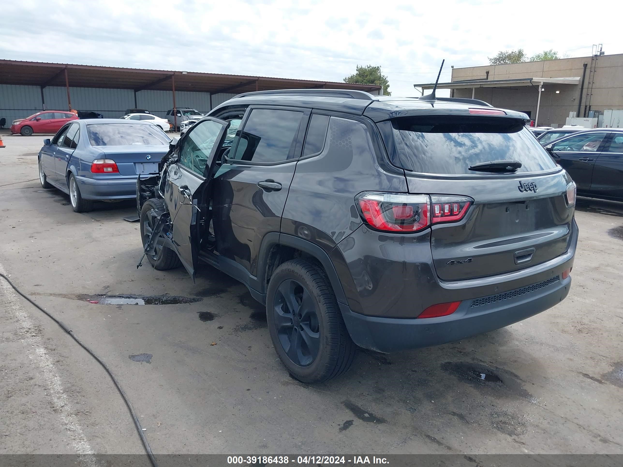 2018 Jeep Compass Altitude 4X4 vin: 3C4NJDBB1JT395710