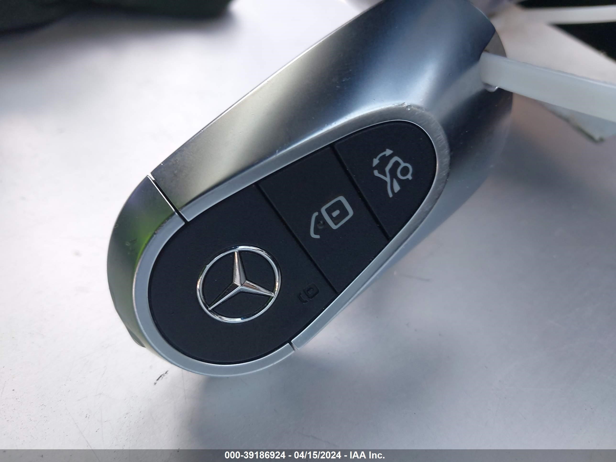 2022 Mercedes-Benz C 300 Sedan vin: W1KAF4GB8NR017428