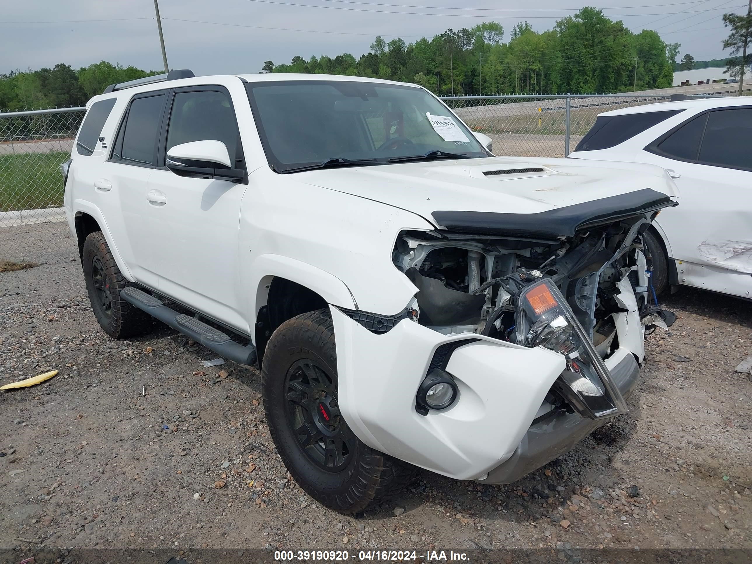 2017 Toyota 4Runner Trd Off Road Premium vin: JTEBU5JR3H5450985