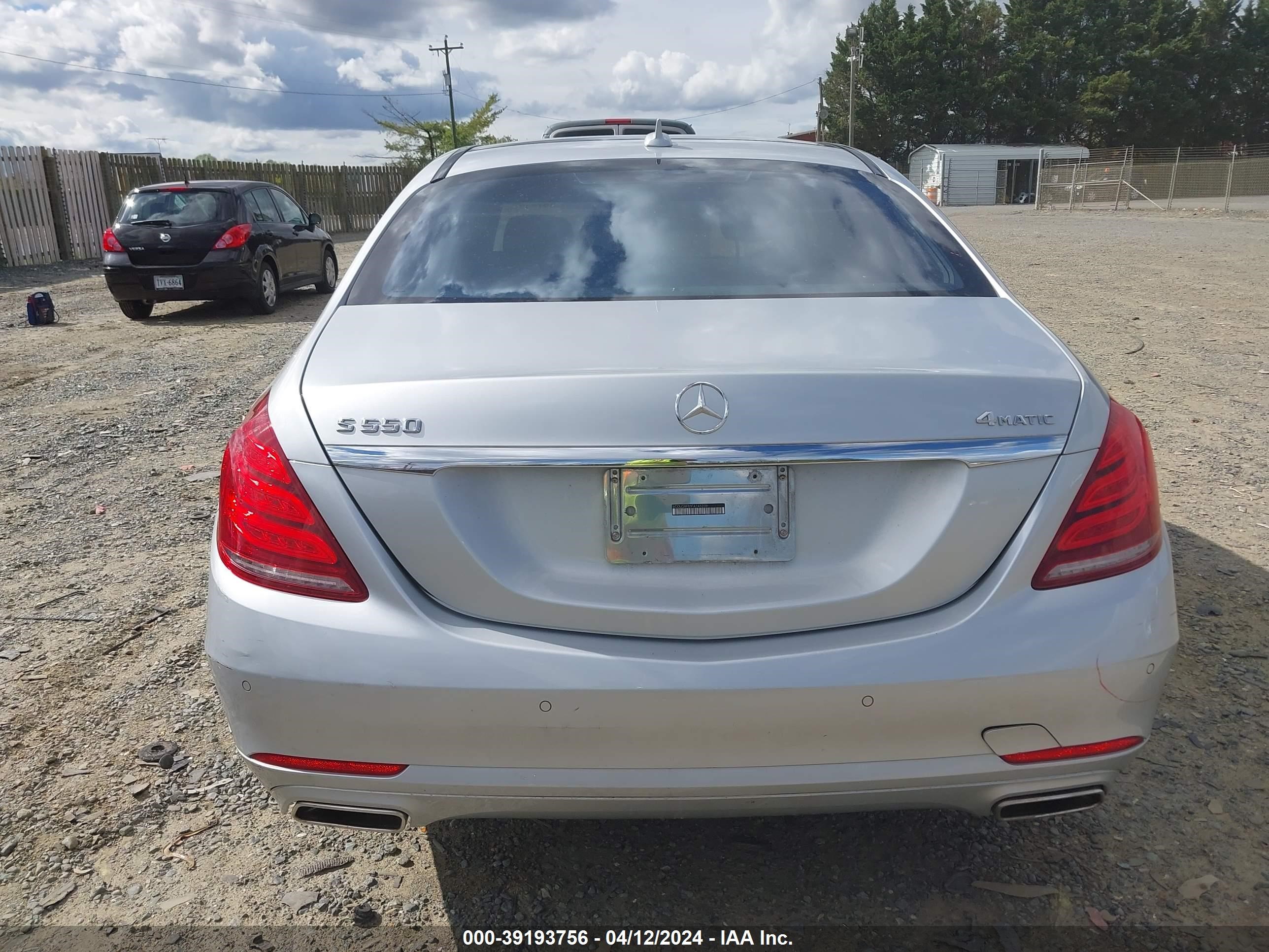 2015 Mercedes-Benz S 550 4Matic vin: WDDUG8FB5FA145239