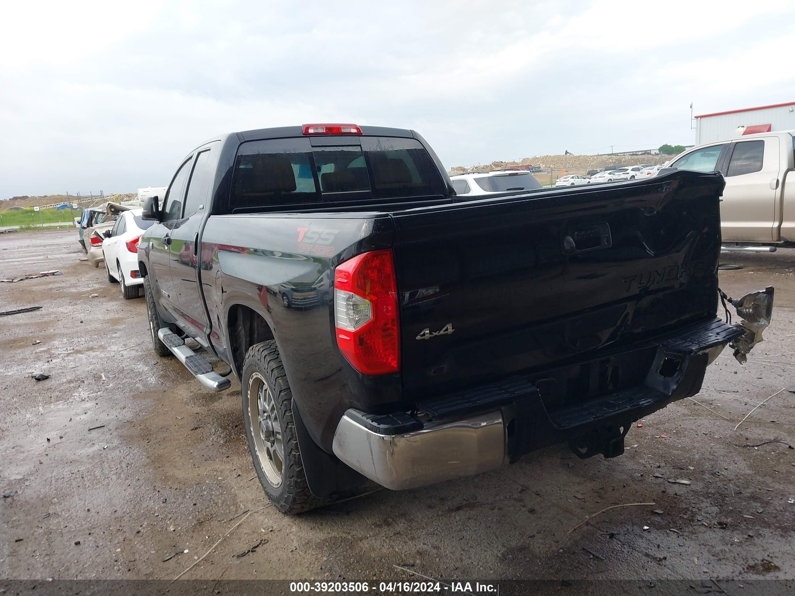 2016 Toyota Tundra Sr5 5.7L V8 vin: 5TFUW5F10GX562902