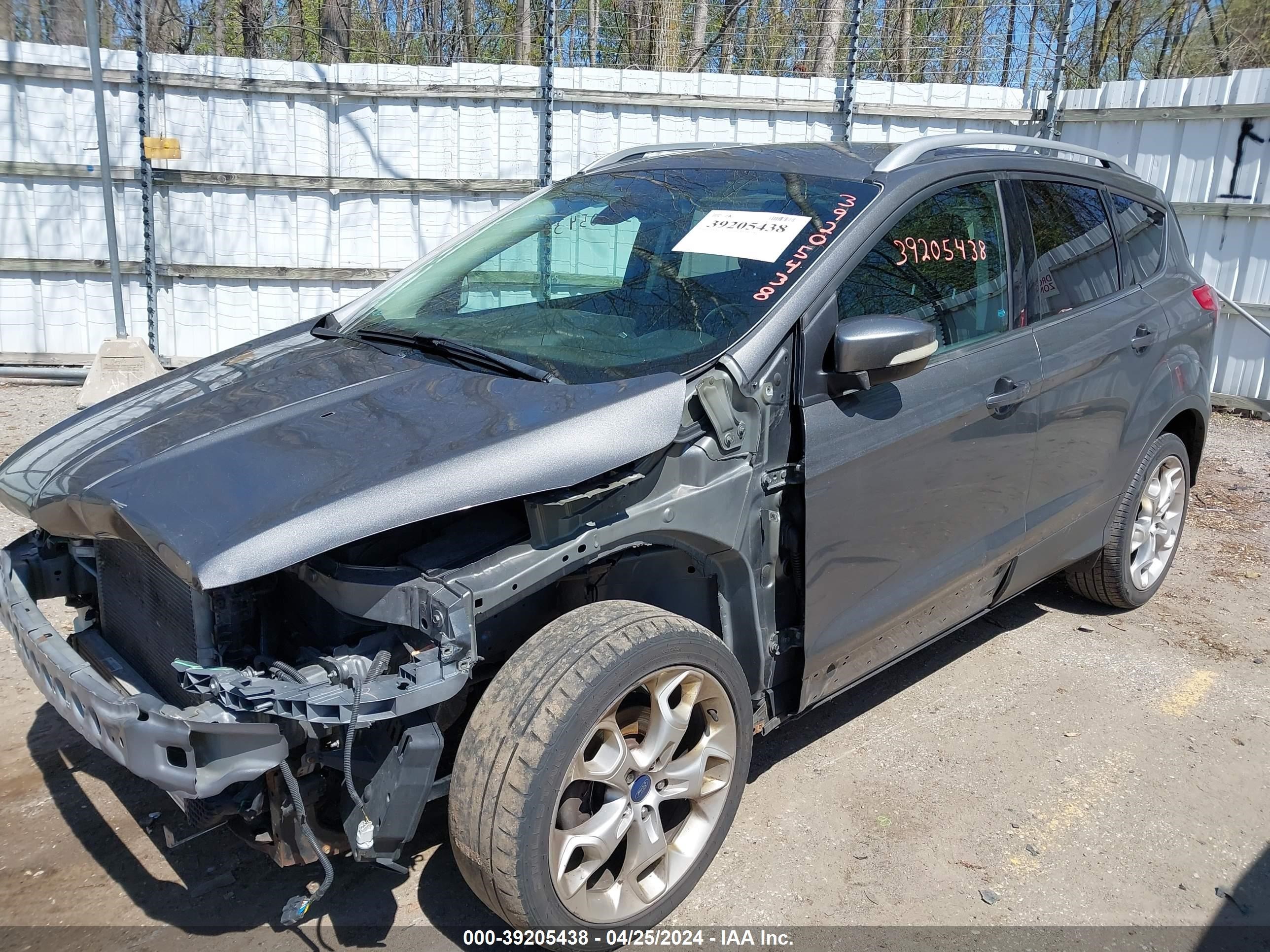 2014 Ford Escape Titanium vin: 1FMCU0JX7EUB14909