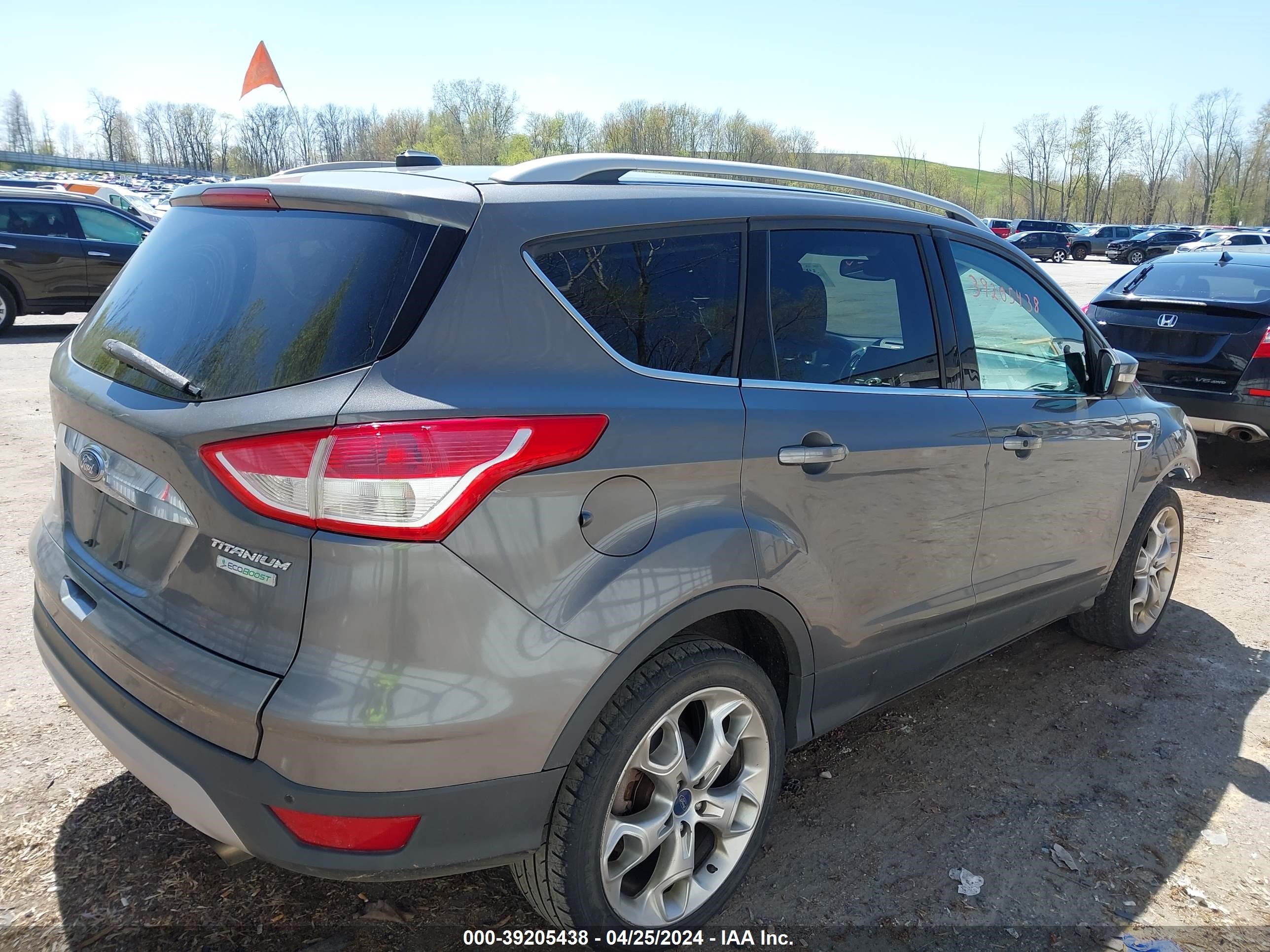 2014 Ford Escape Titanium vin: 1FMCU0JX7EUB14909