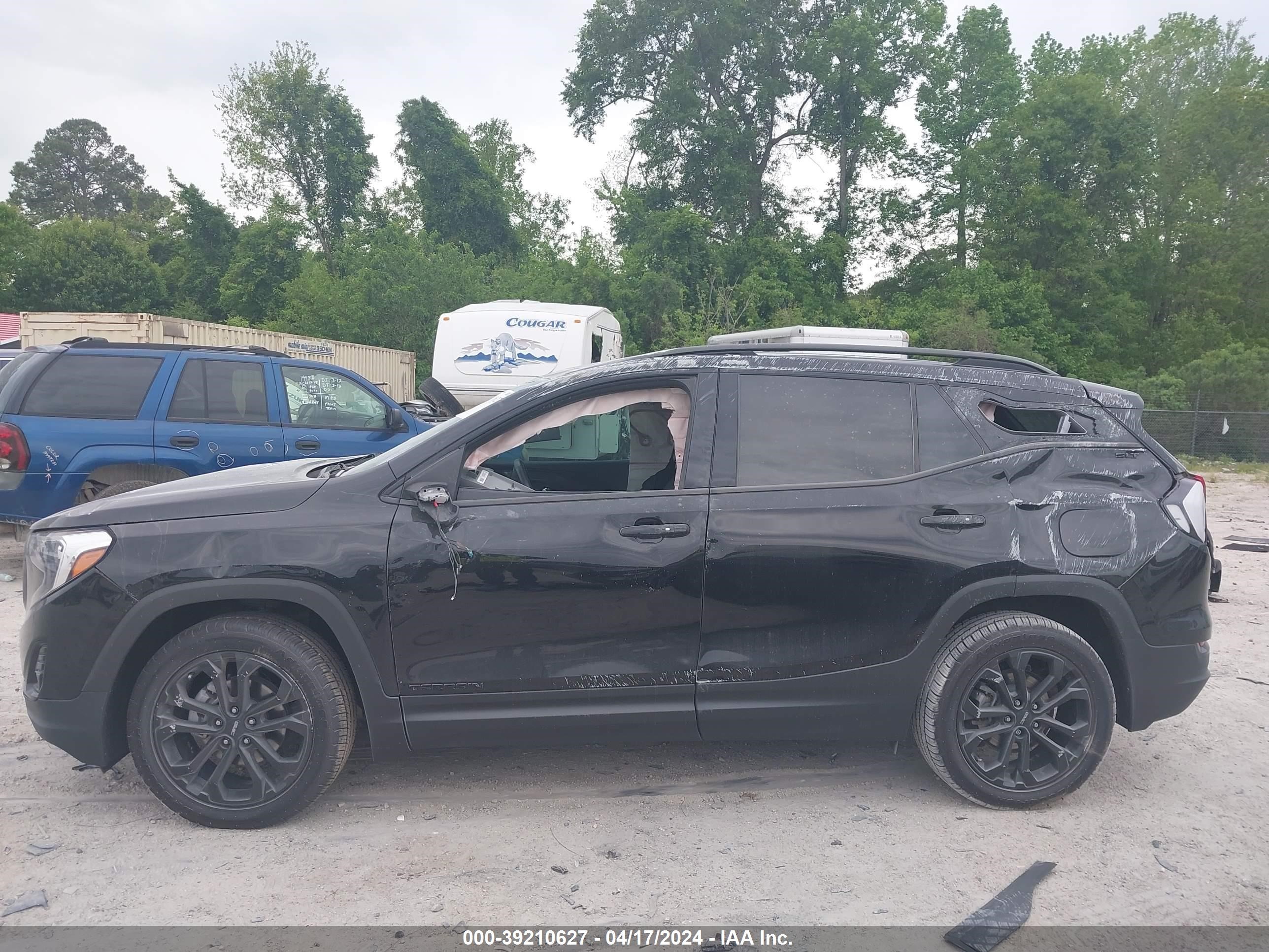 2020 GMC Terrain Fwd Slt vin: 3GKALPEVXLL332788