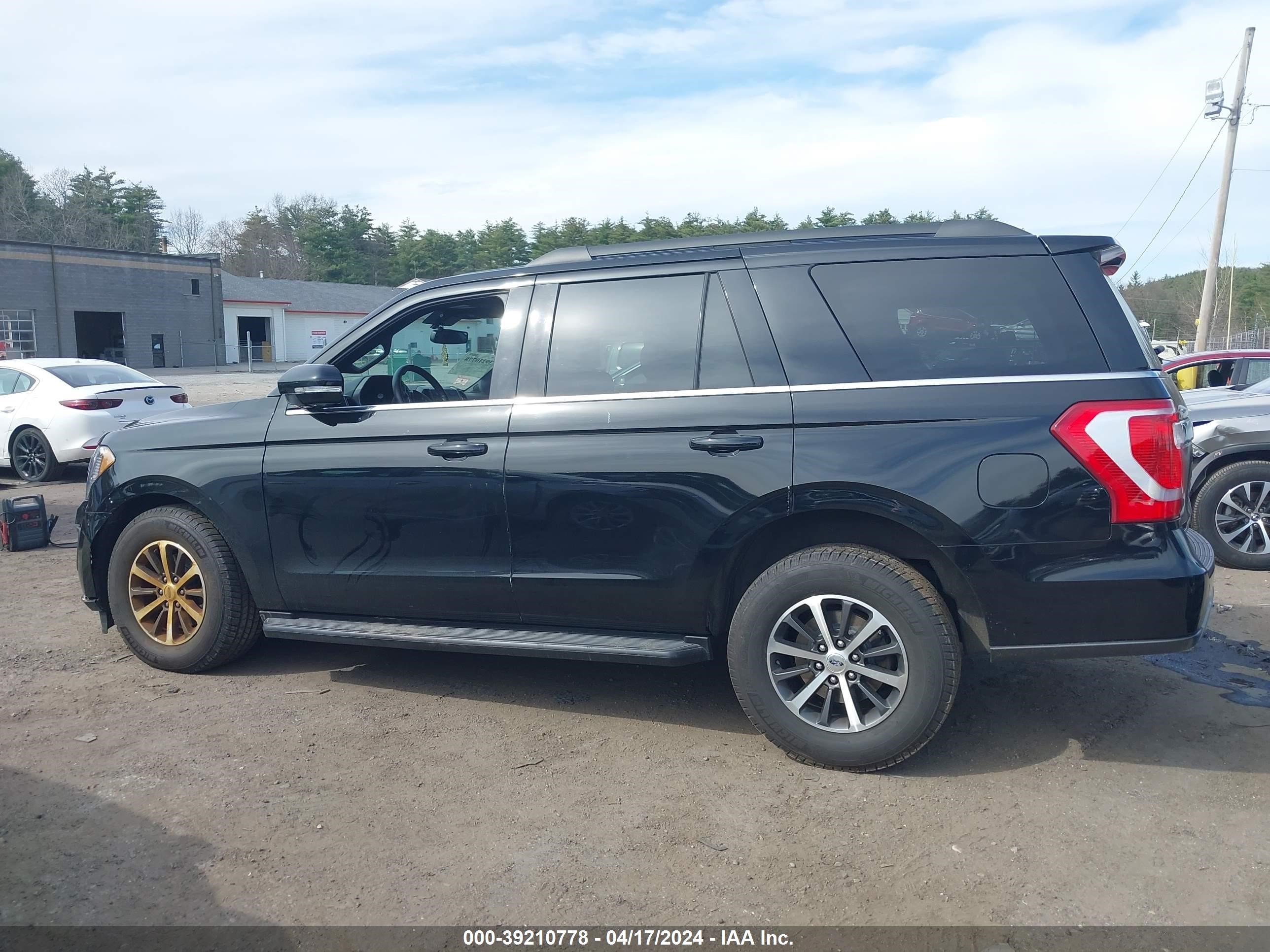 2018 Ford Expedition Xlt vin: 1FMJU1JT6JEA26836