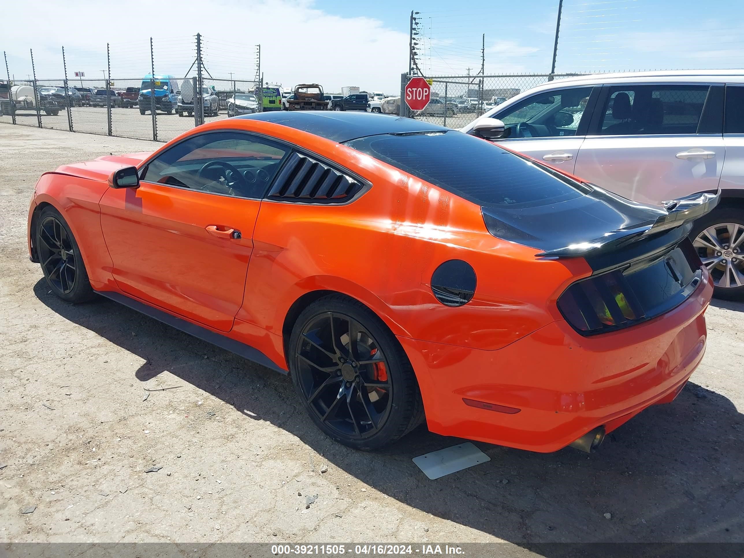 2015 Ford Mustang V6 vin: 1FA6P8AM5F5350232