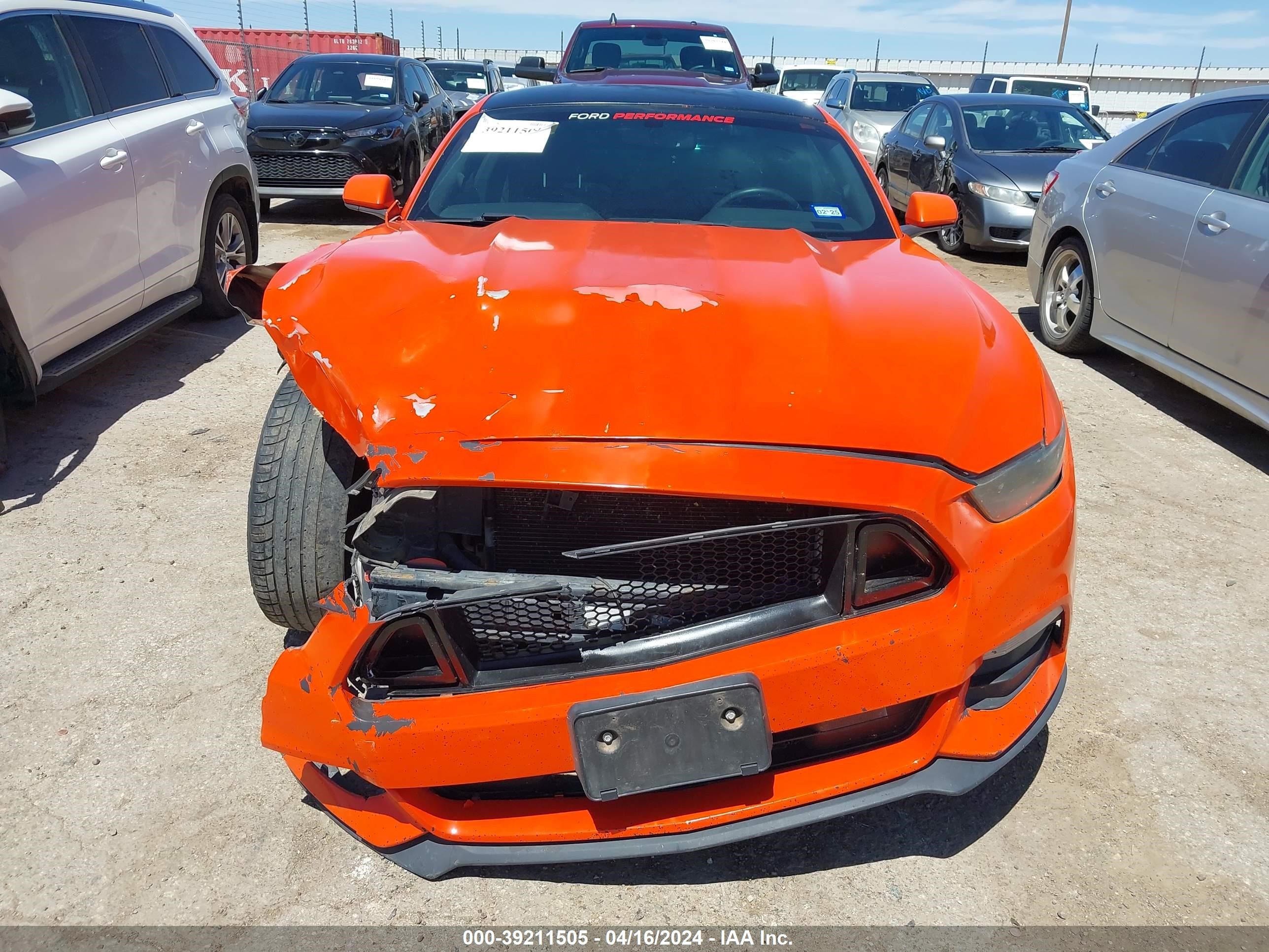 2015 Ford Mustang V6 vin: 1FA6P8AM5F5350232