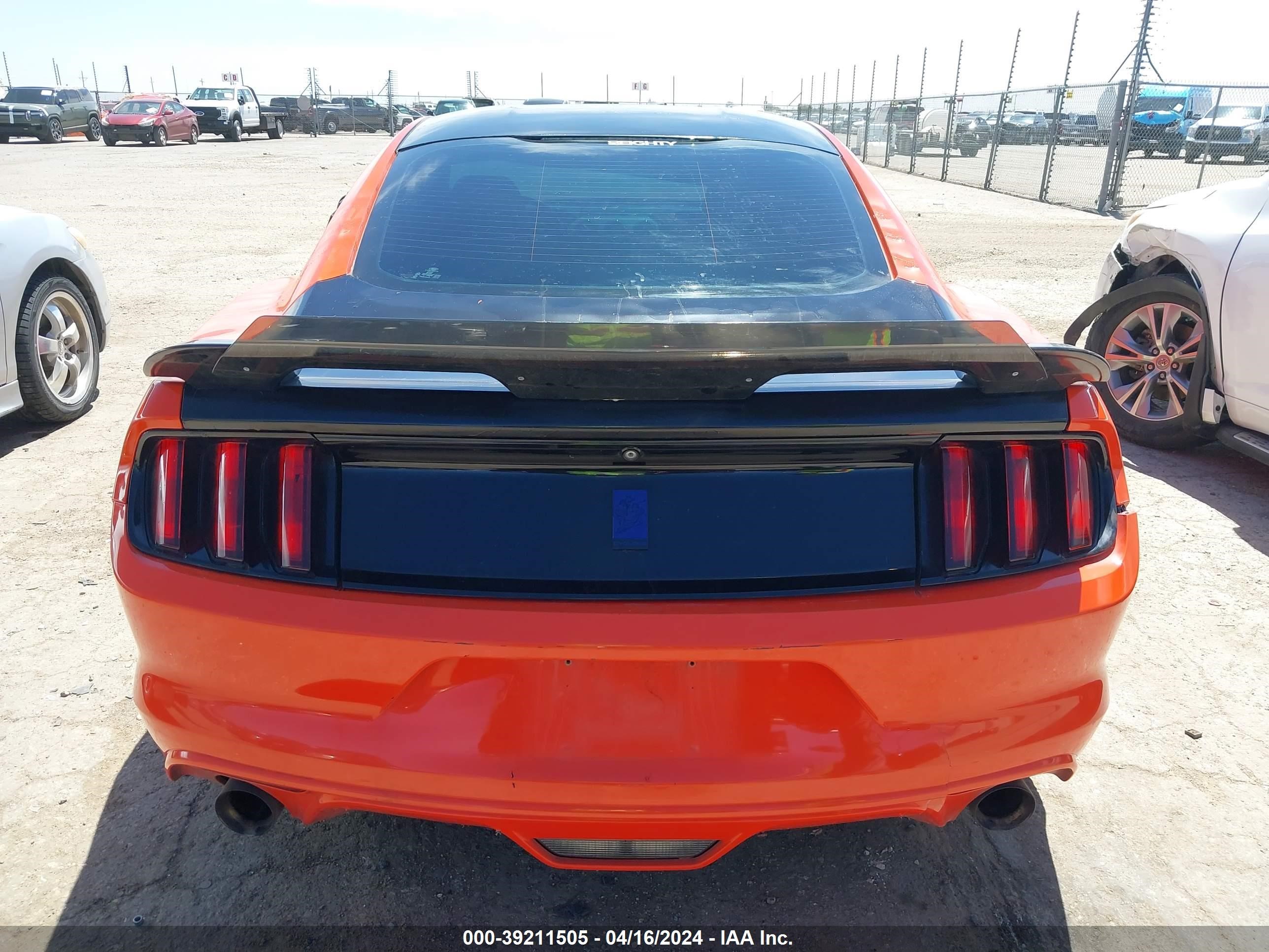 2015 Ford Mustang V6 vin: 1FA6P8AM5F5350232