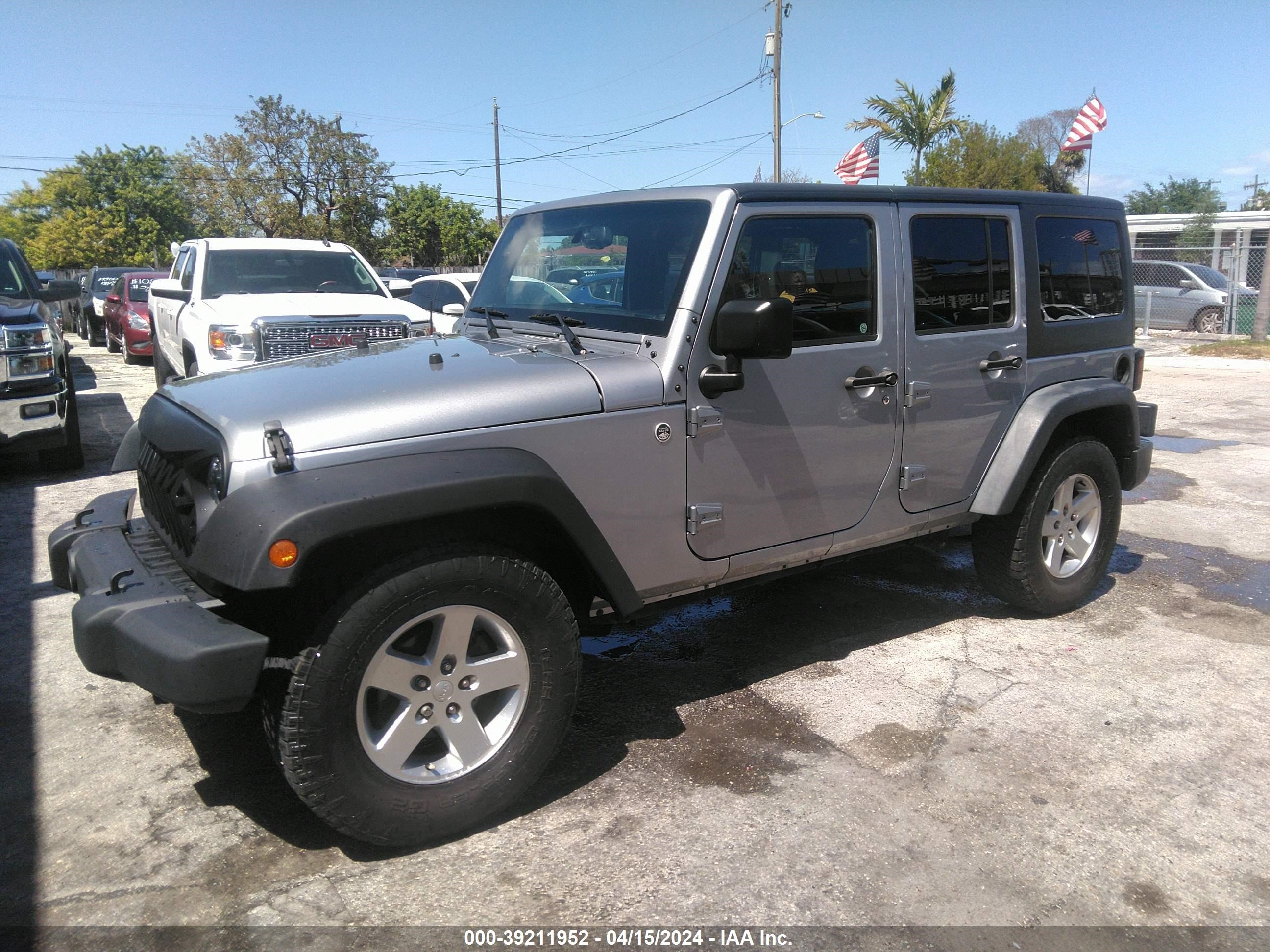 2015 Jeep Wrangler Unlimited Sport vin: 1C4BJWDG5FL676189