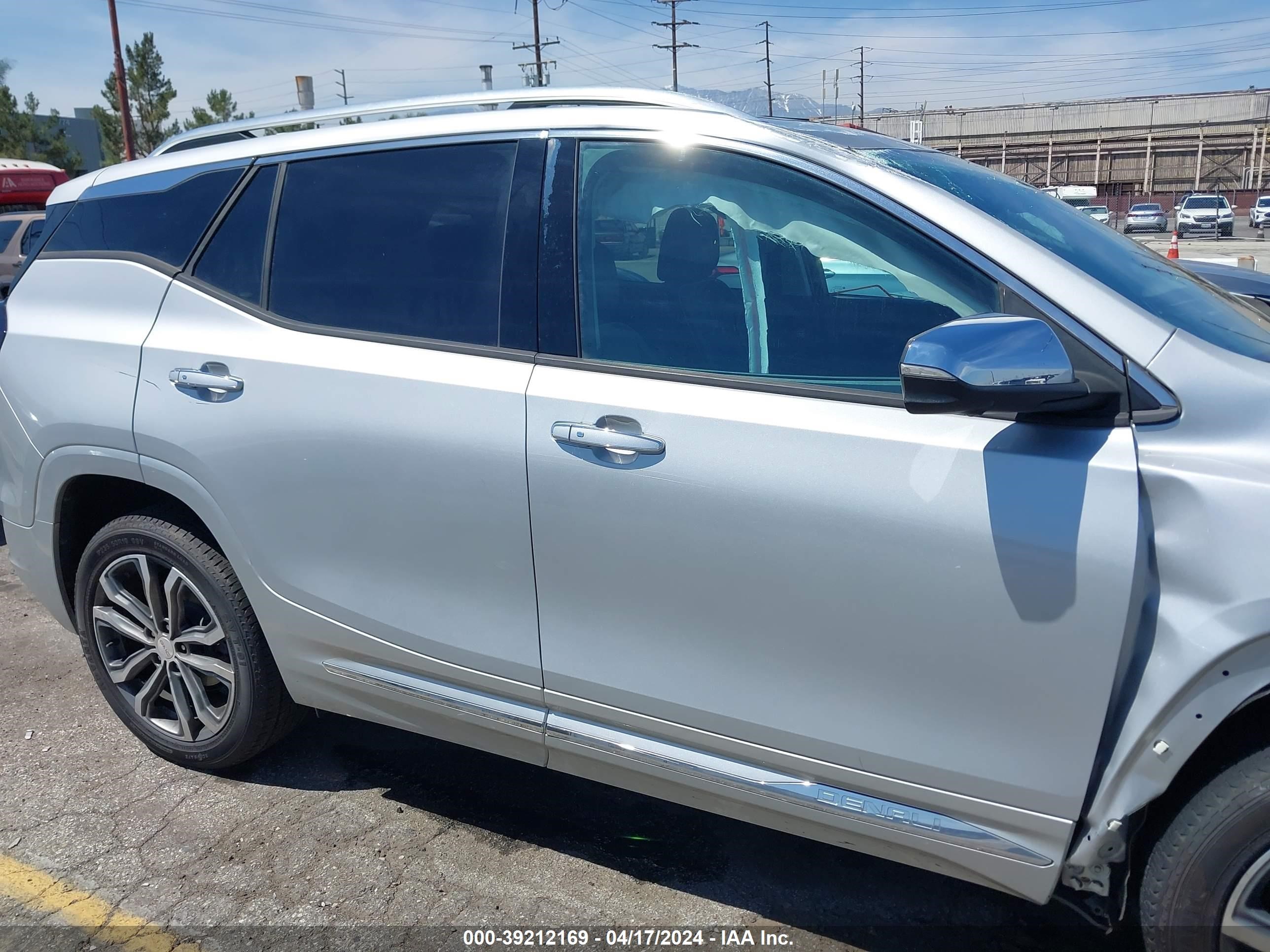 2019 GMC Terrain Denali vin: 3GKALSEX7KL174980