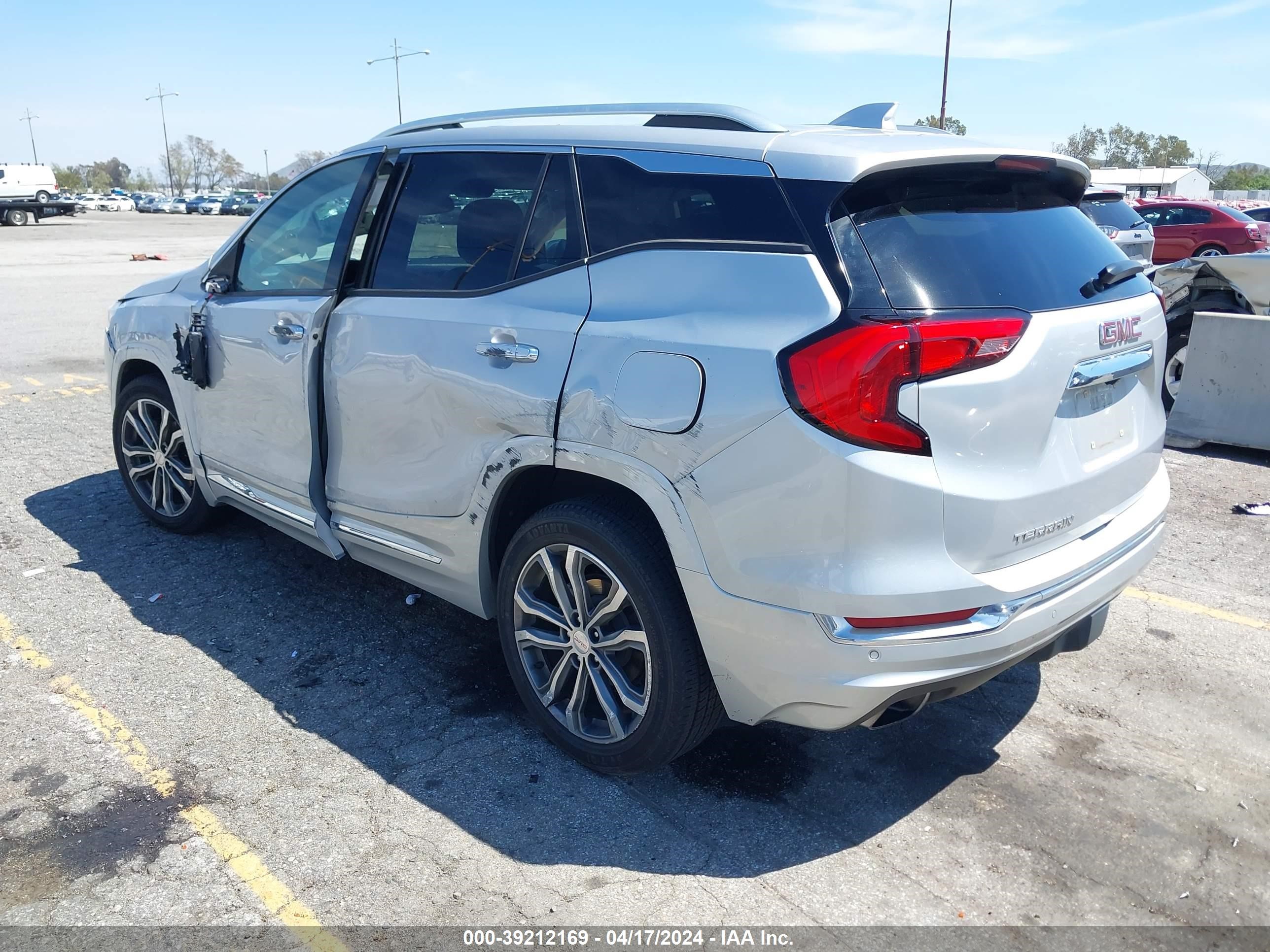 2019 GMC Terrain Denali vin: 3GKALSEX7KL174980