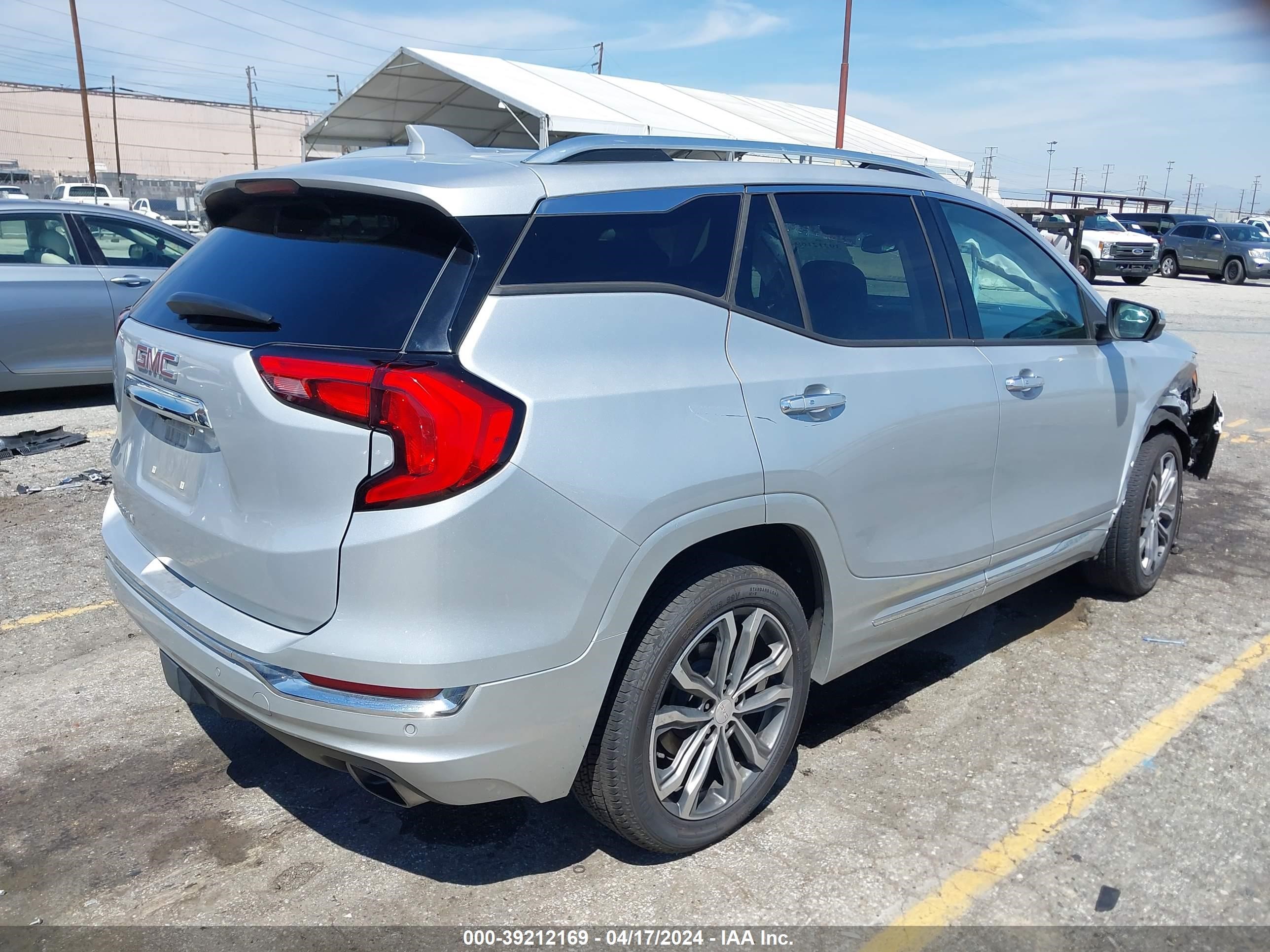 2019 GMC Terrain Denali vin: 3GKALSEX7KL174980