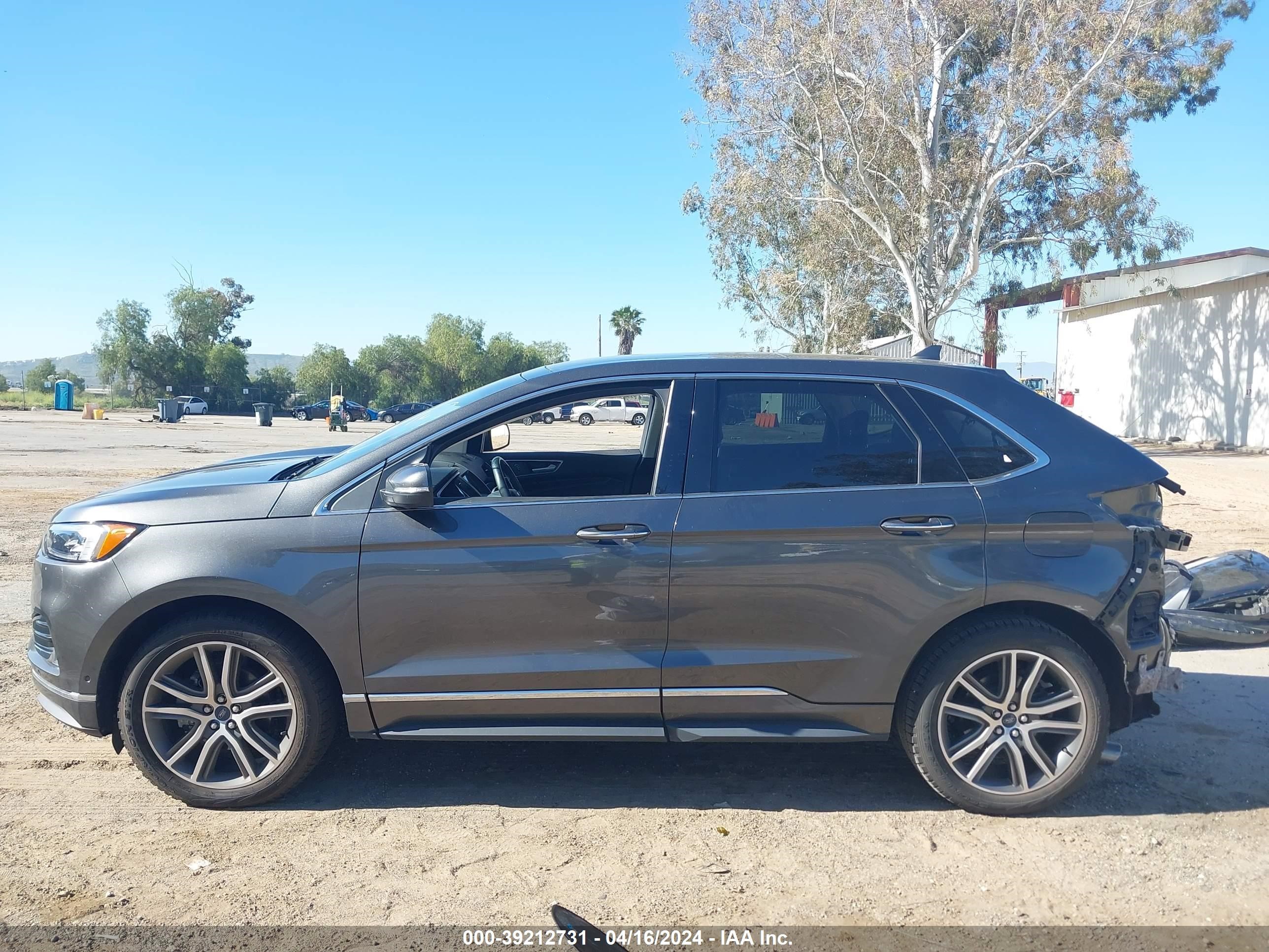 2019 Ford Edge Titanium vin: 2FMPK3K9XKBB49437