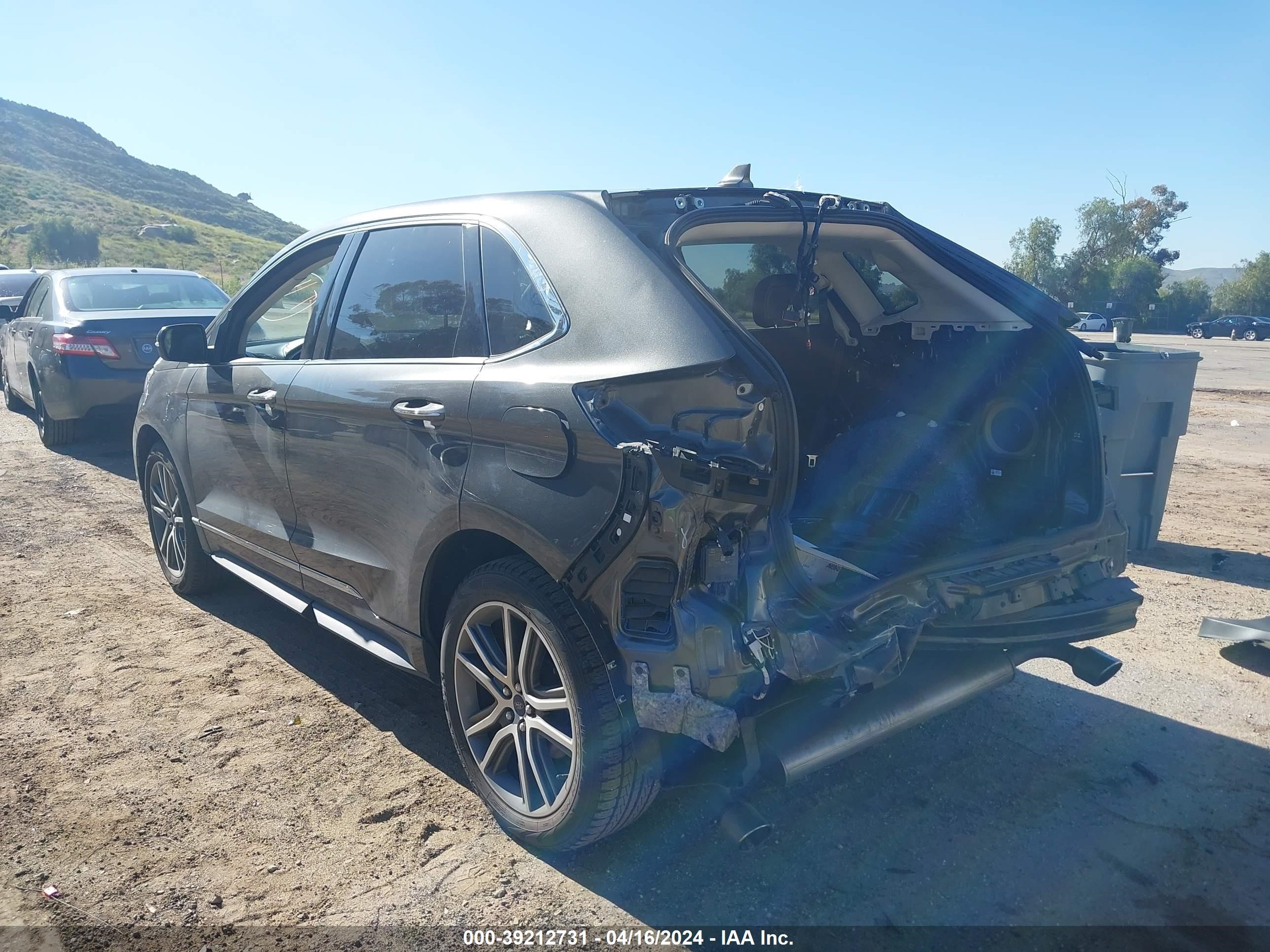 2019 Ford Edge Titanium vin: 2FMPK3K9XKBB49437