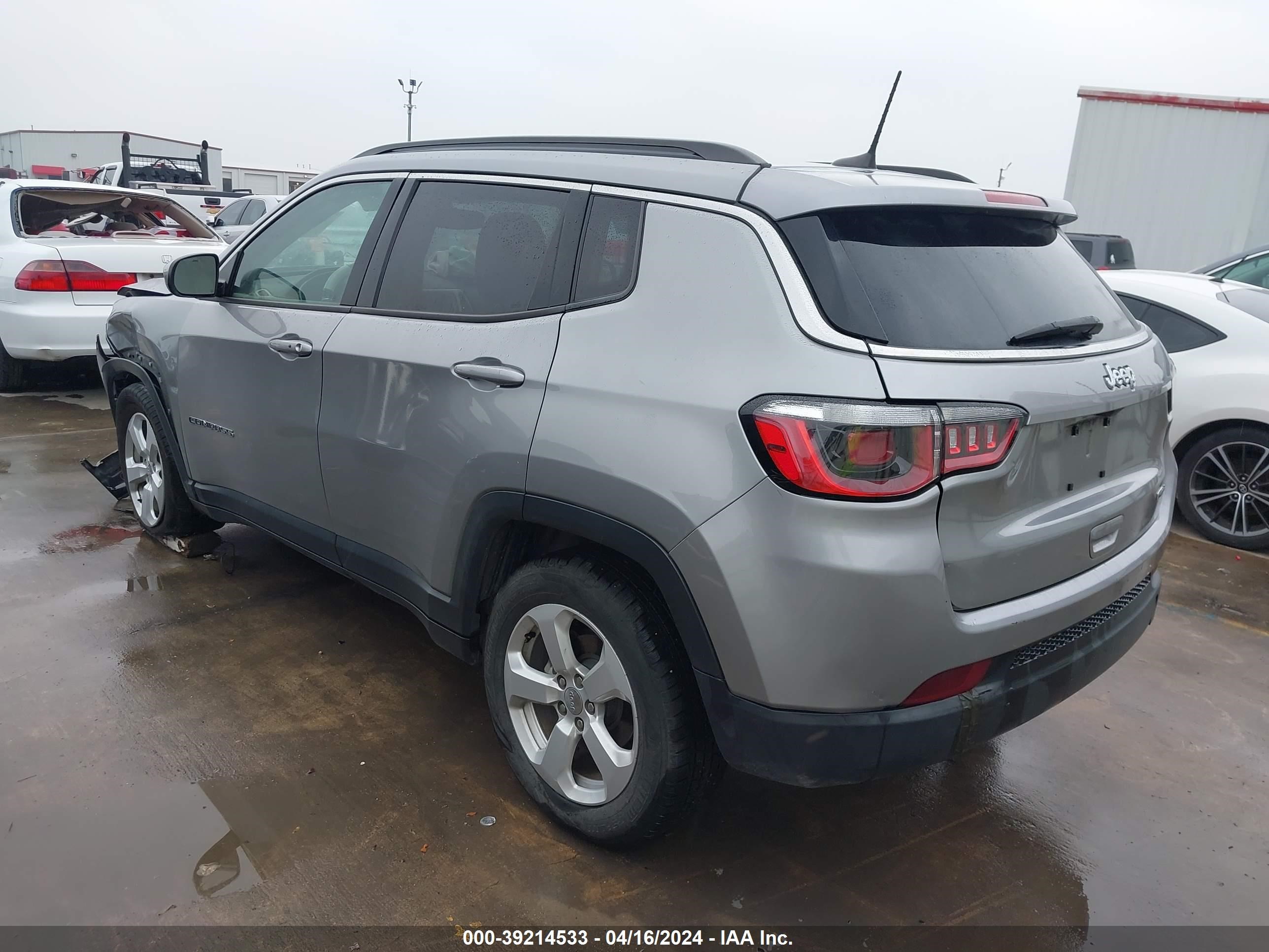 2019 Jeep Compass Latitude Fwd vin: 3C4NJCBB8KT782587