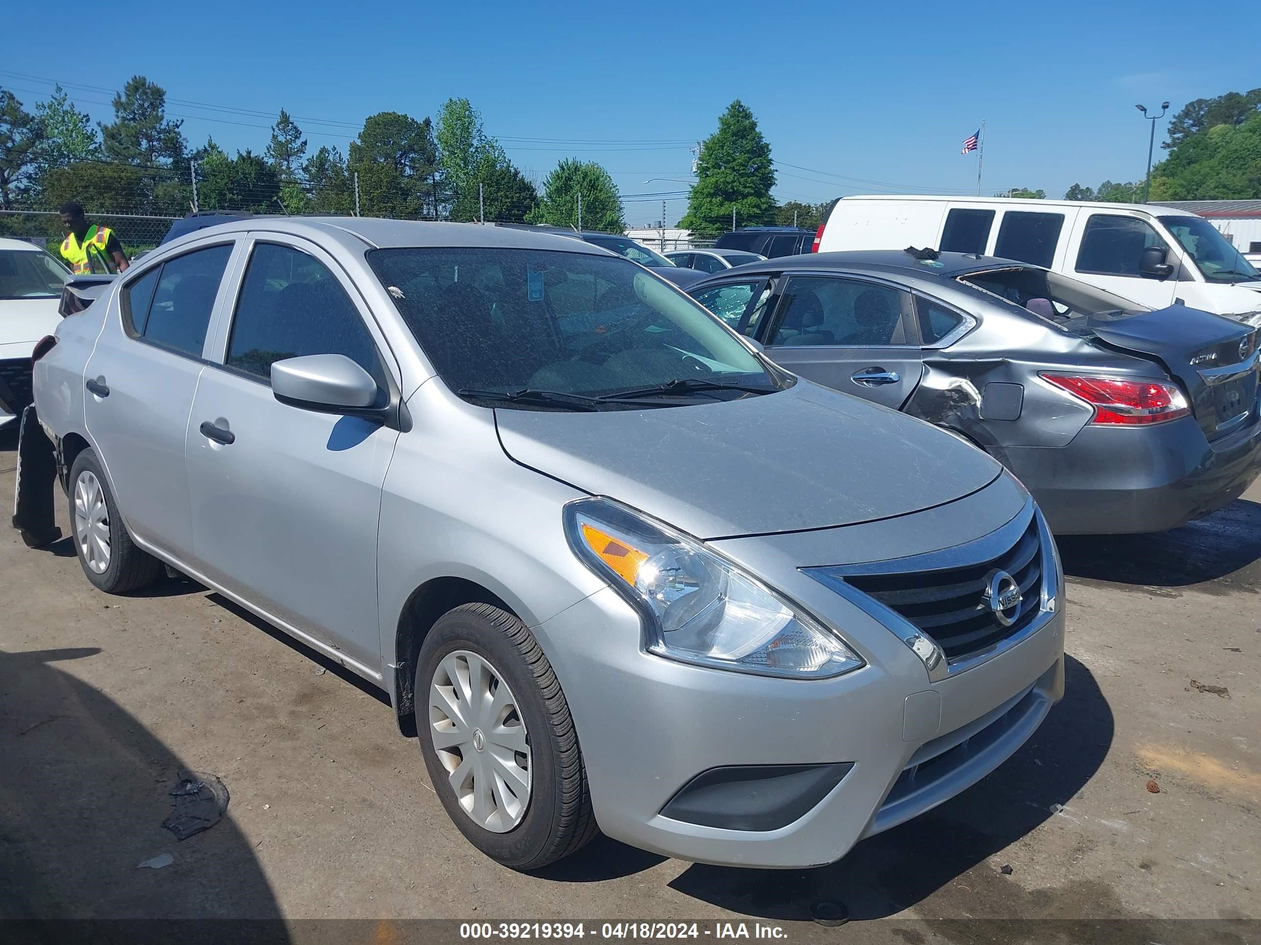 2017 Nissan Versa 1.6 S+ vin: 3N1CN7AP4HL846393