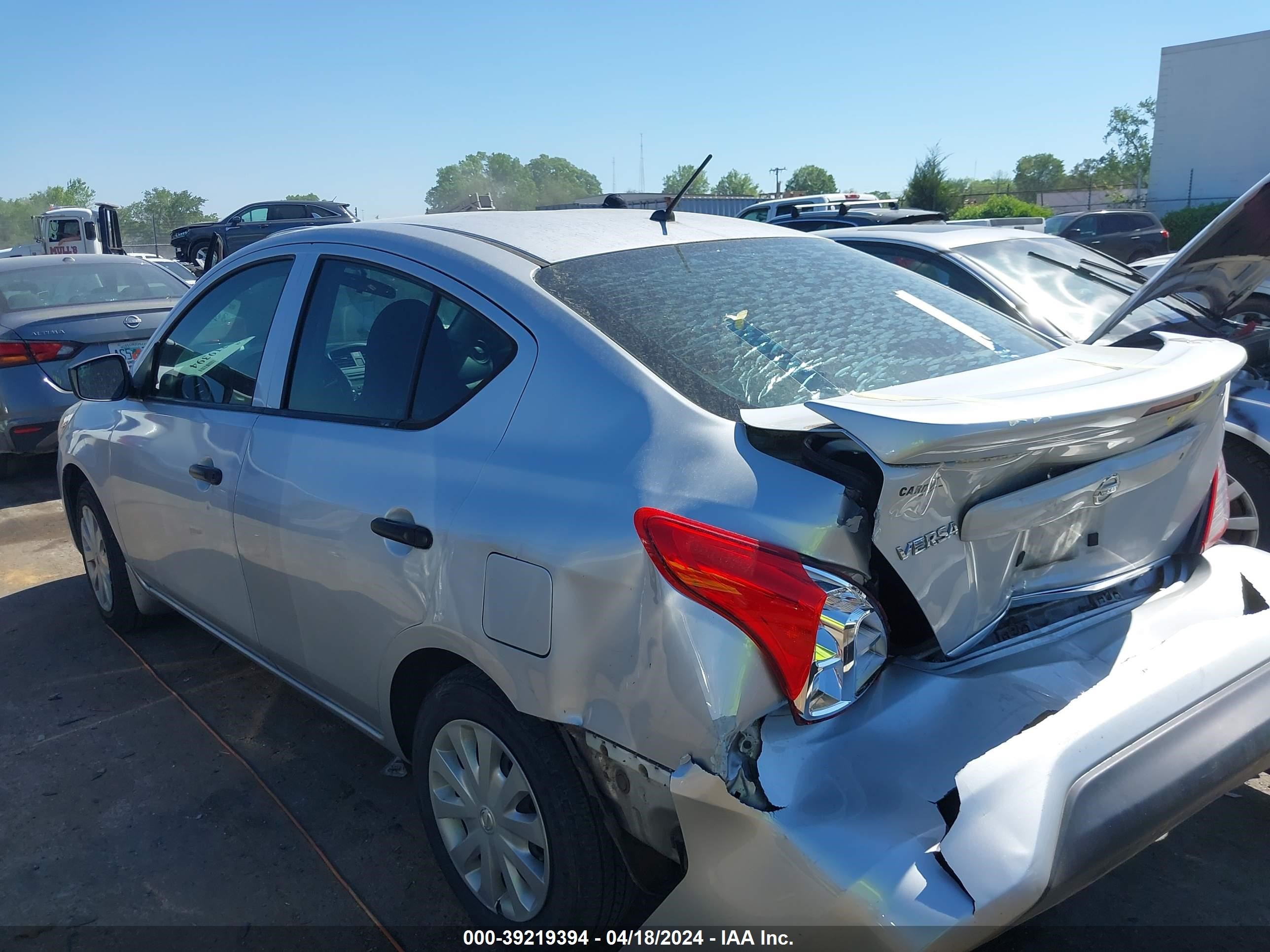 2017 Nissan Versa 1.6 S+ vin: 3N1CN7AP4HL846393