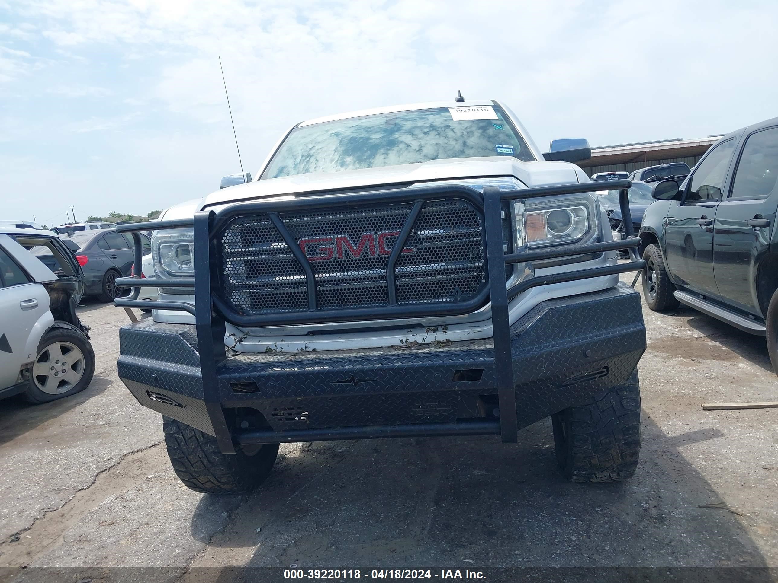 2017 GMC Sierra 1500 Slt vin: 3GTU2NEC7HG228144