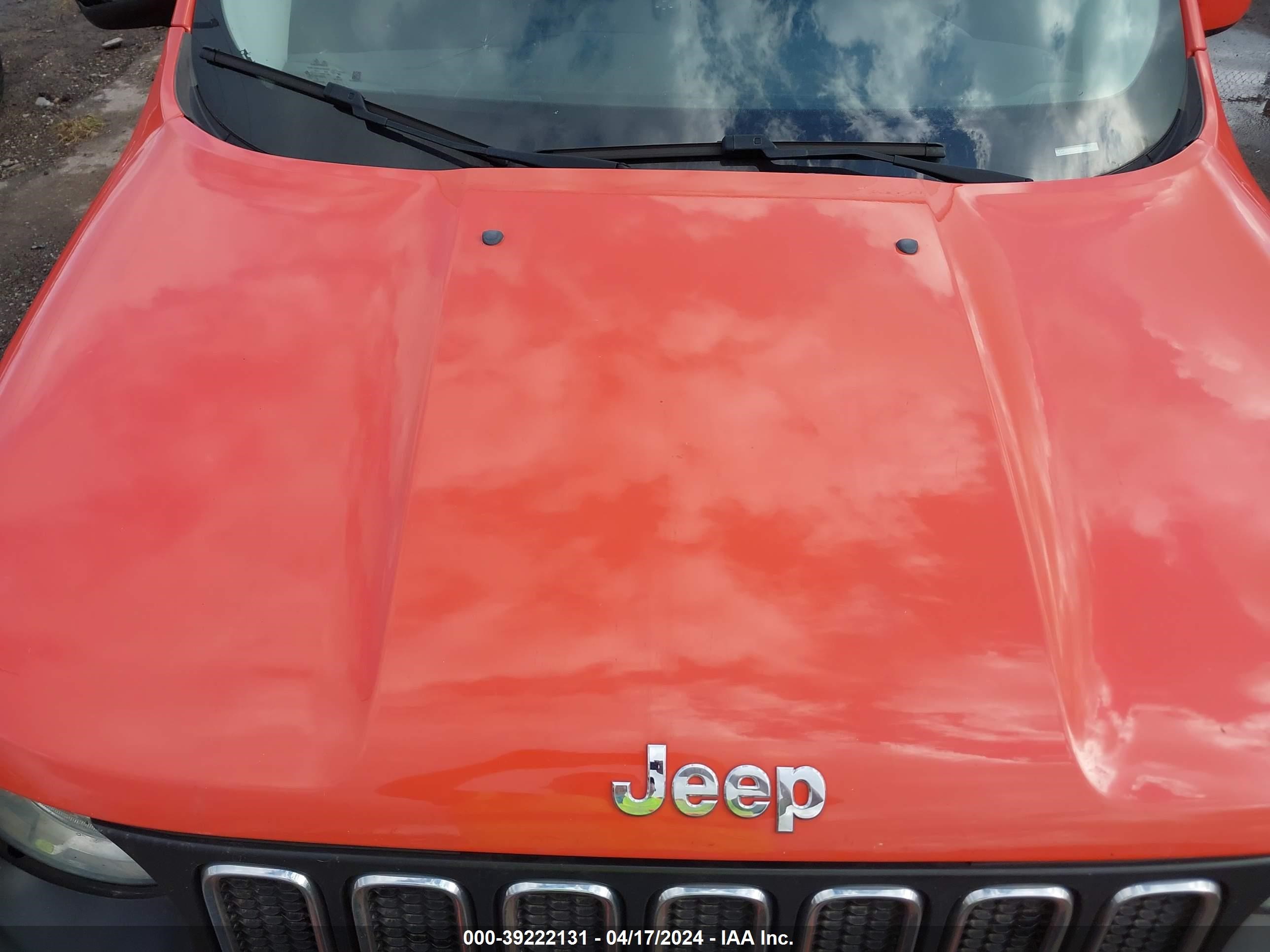 2016 Jeep Renegade Latitude vin: ZACCJABT6GPD98214