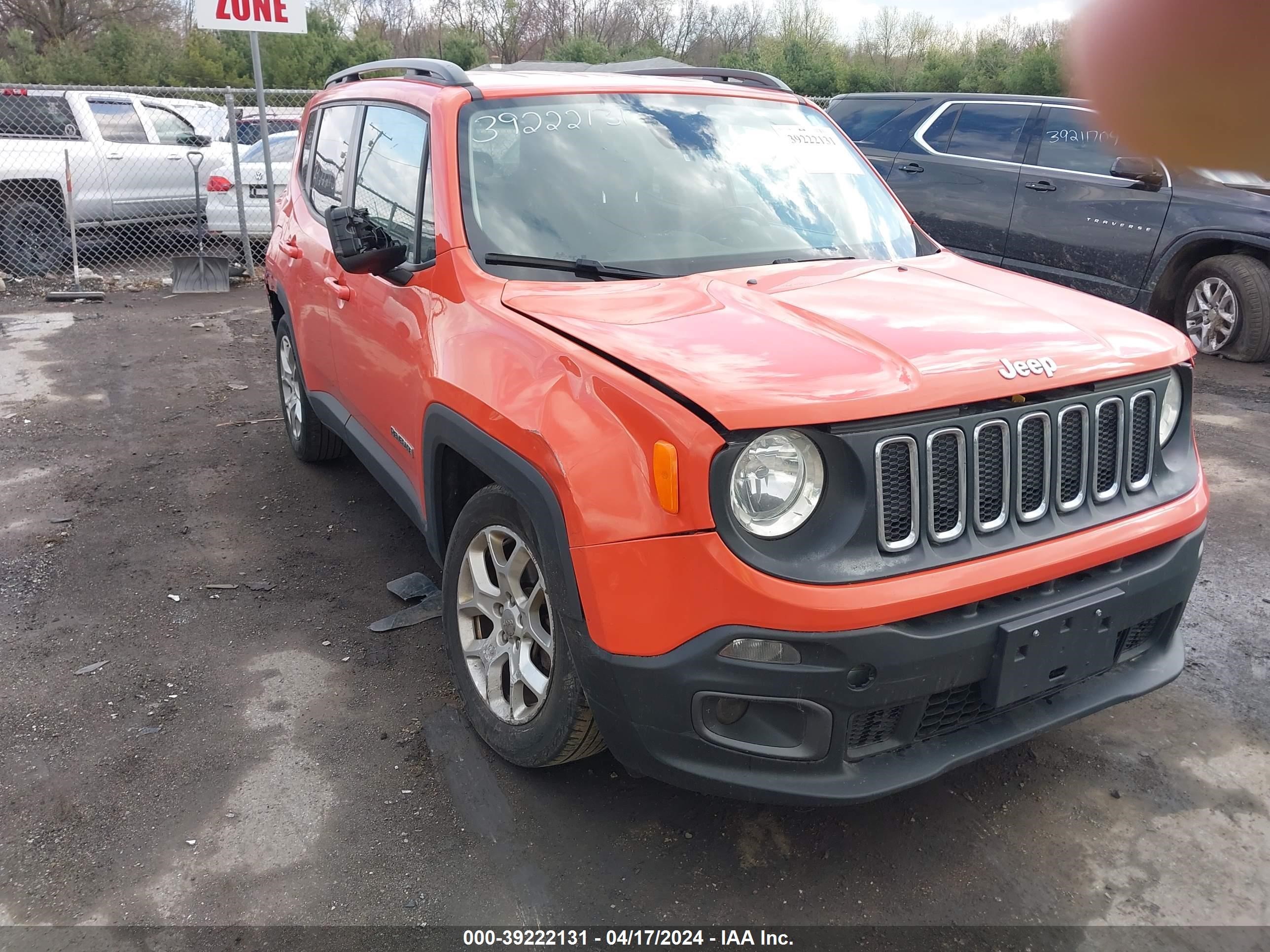 2016 Jeep Renegade Latitude vin: ZACCJABT6GPD98214