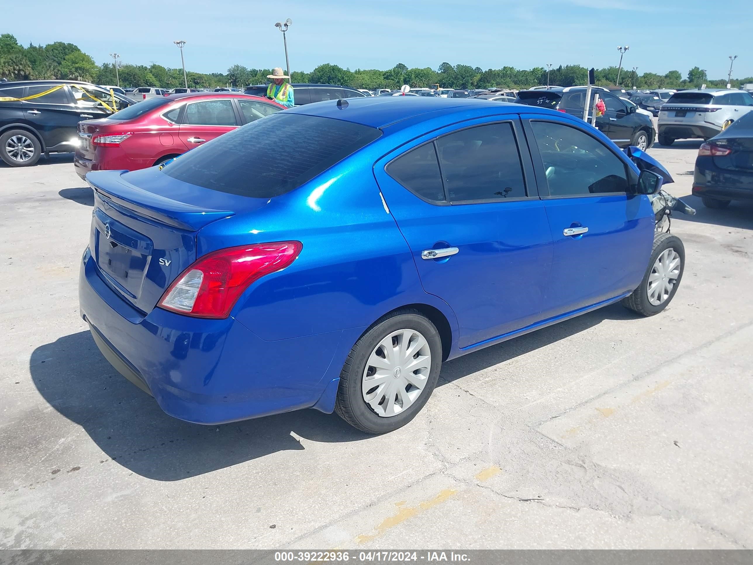 2017 Nissan Versa 1.6 Sv vin: 3N1CN7AP3HL822893