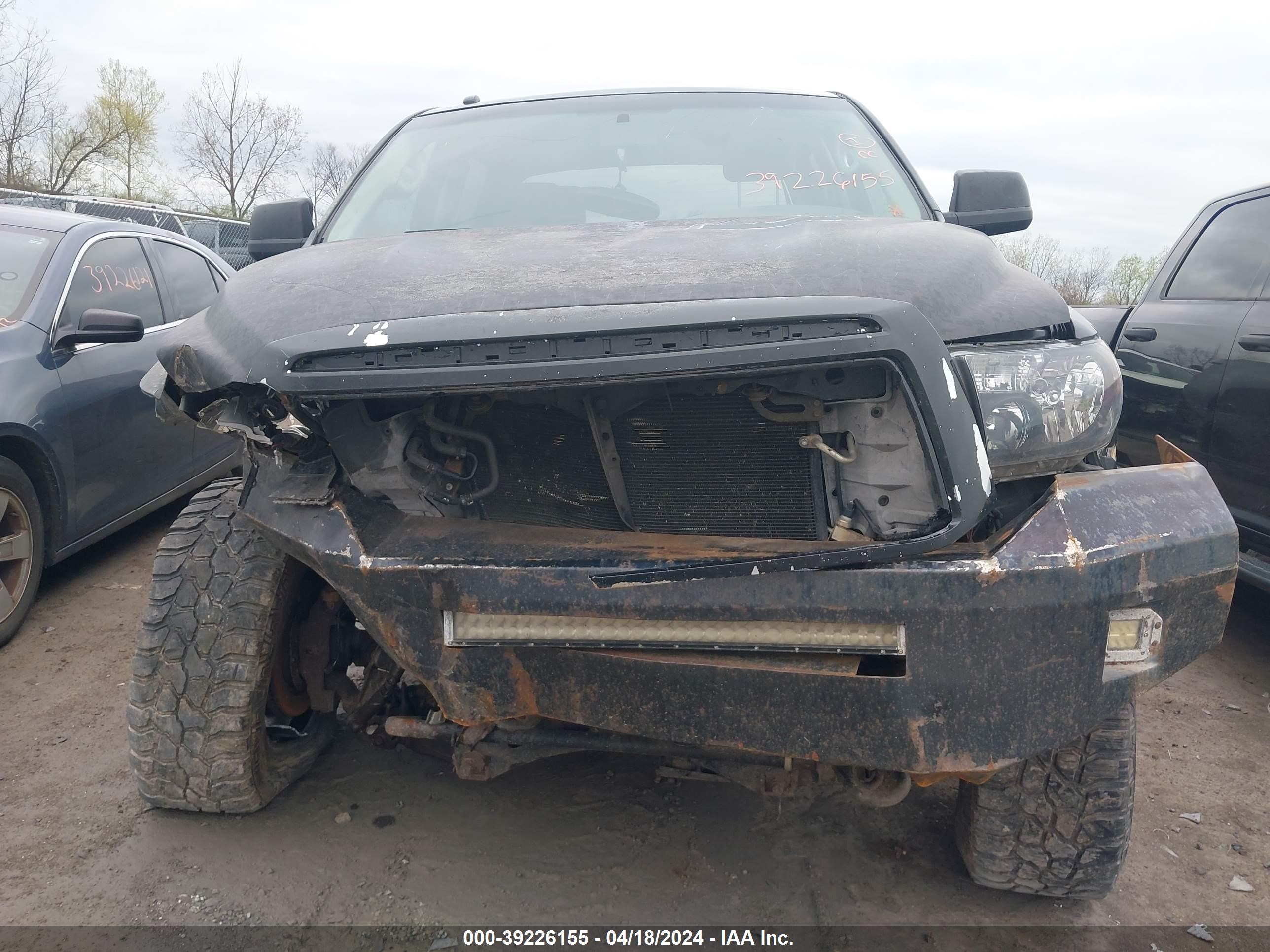 2012 Toyota Tundra Grade 5.7L V8 vin: 5TFDY5F1XCX215811