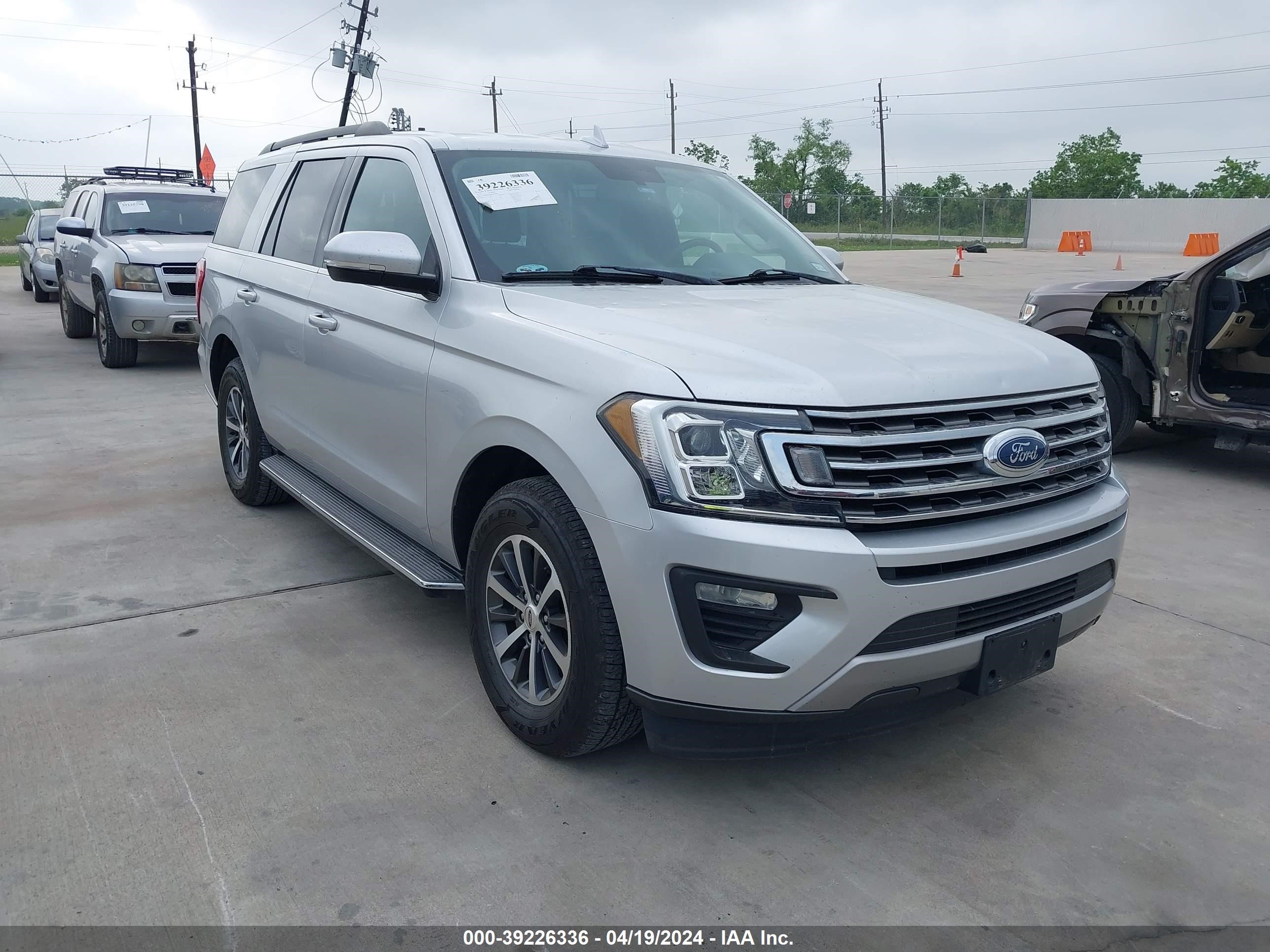 2018 Ford Expedition Xlt vin: 1FMJU1HT9JEA29090