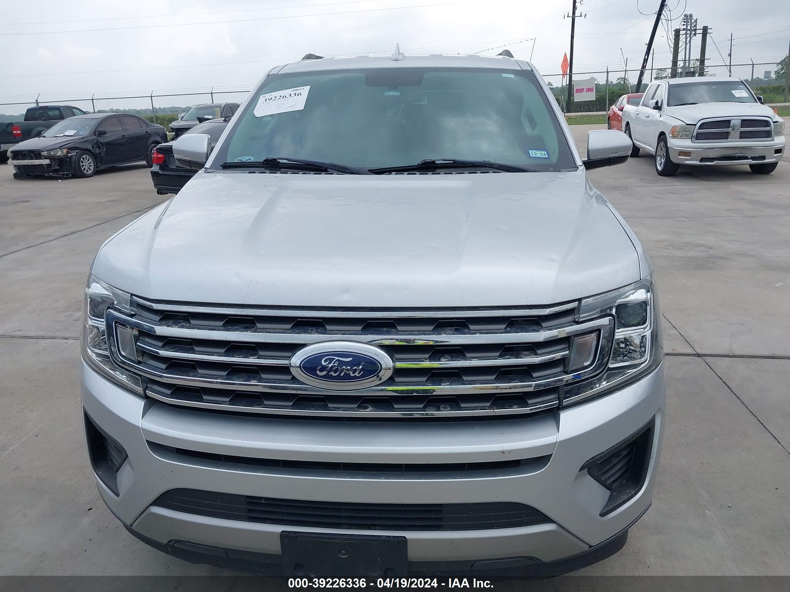 2018 Ford Expedition Xlt vin: 1FMJU1HT9JEA29090