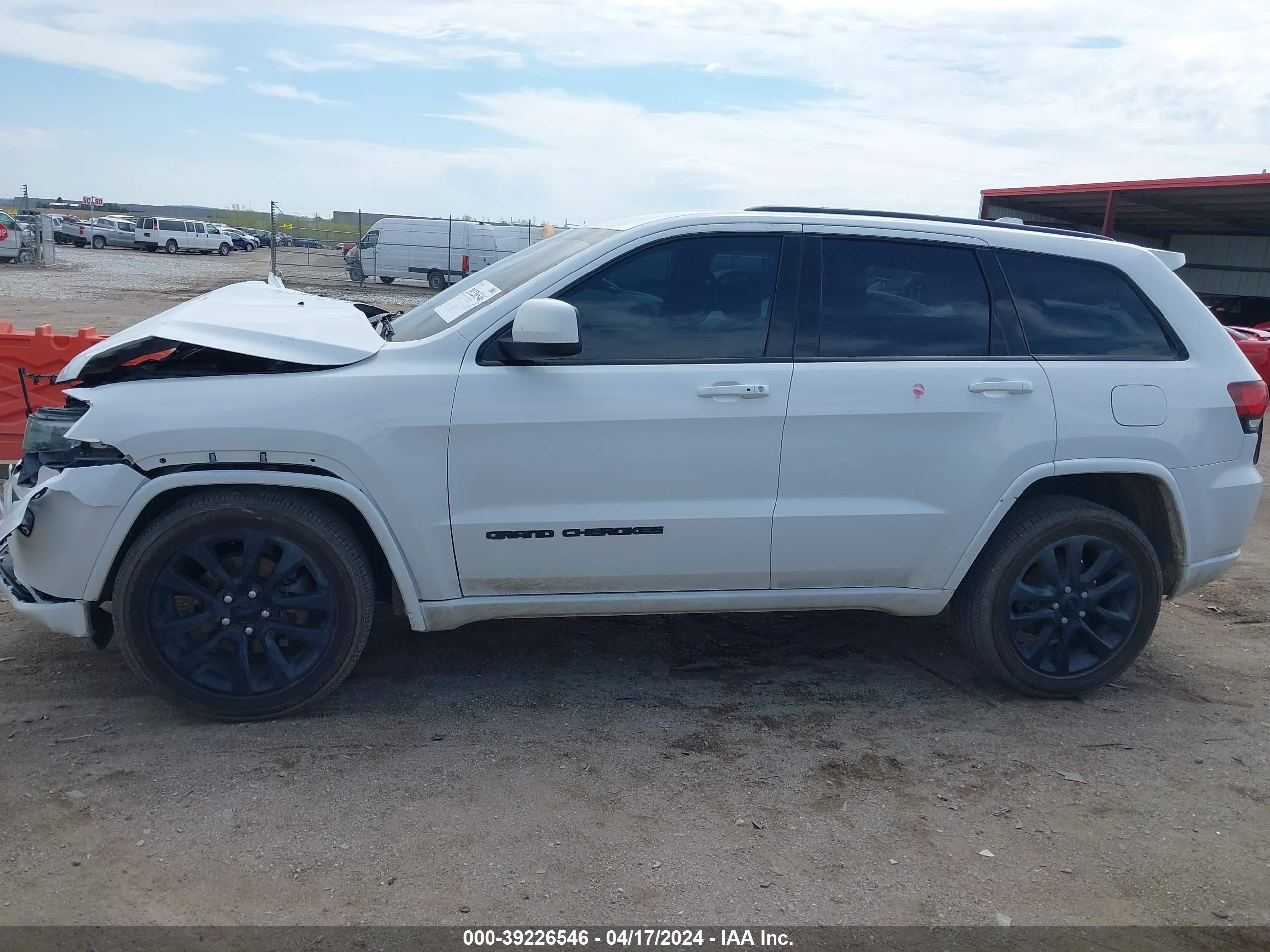 2019 Jeep Grand Cherokee Altitude 4X4 vin: 1C4RJFAG0KC635403