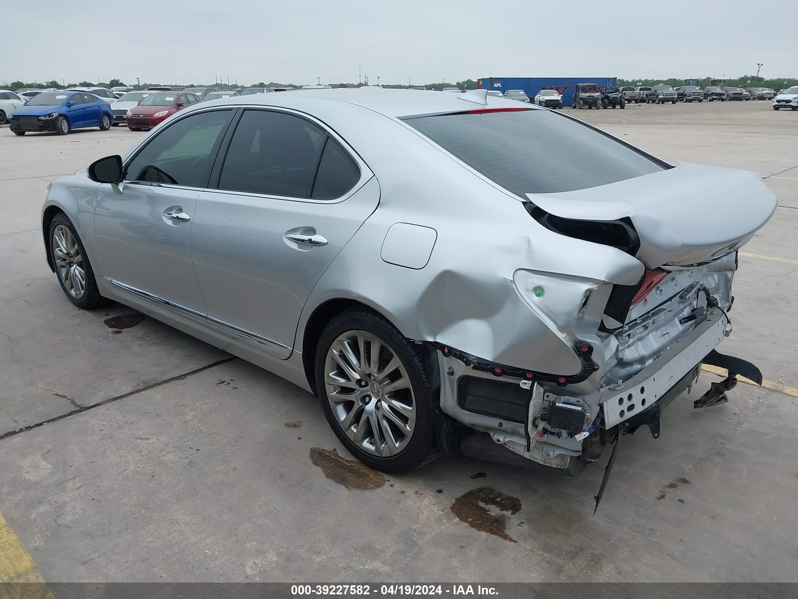 2014 Lexus Ls 460 vin: JTHBL5EF9E5132726