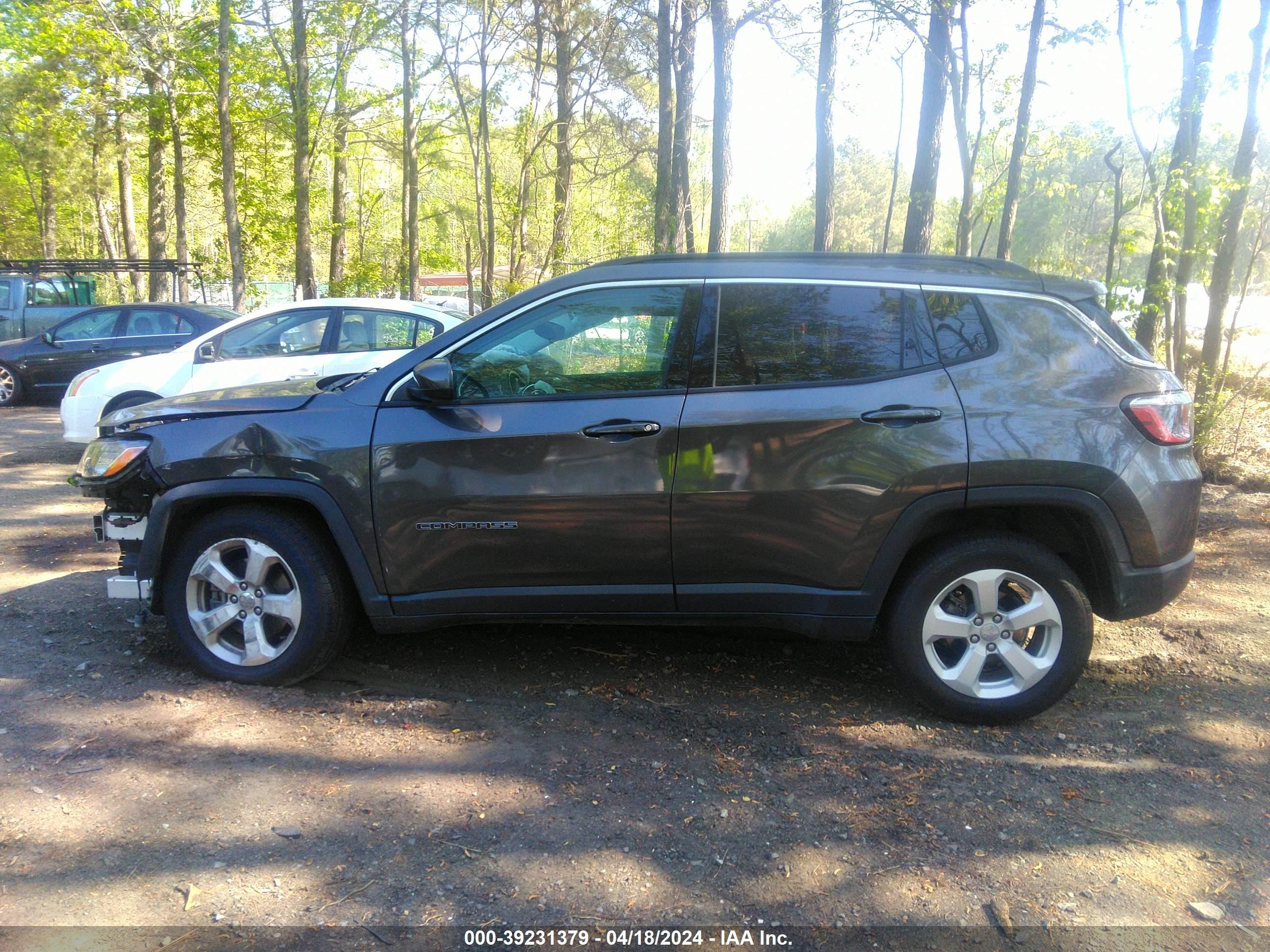 2018 Jeep Compass Latitude Fwd vin: 3C4NJCBB3JT266507