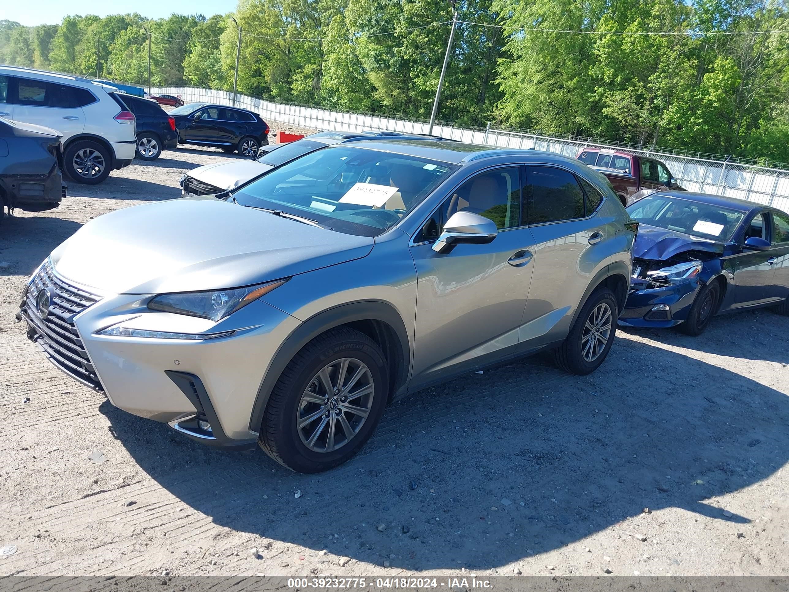 2018 Lexus Nx 300 vin: JTJYARBZ5J2108505