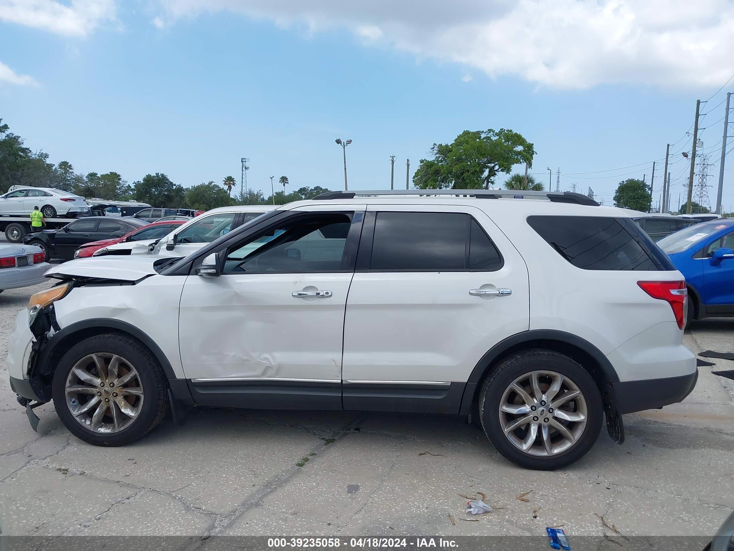 2014 Ford Explorer Limited vin: 1FM5K7F87EGA78629