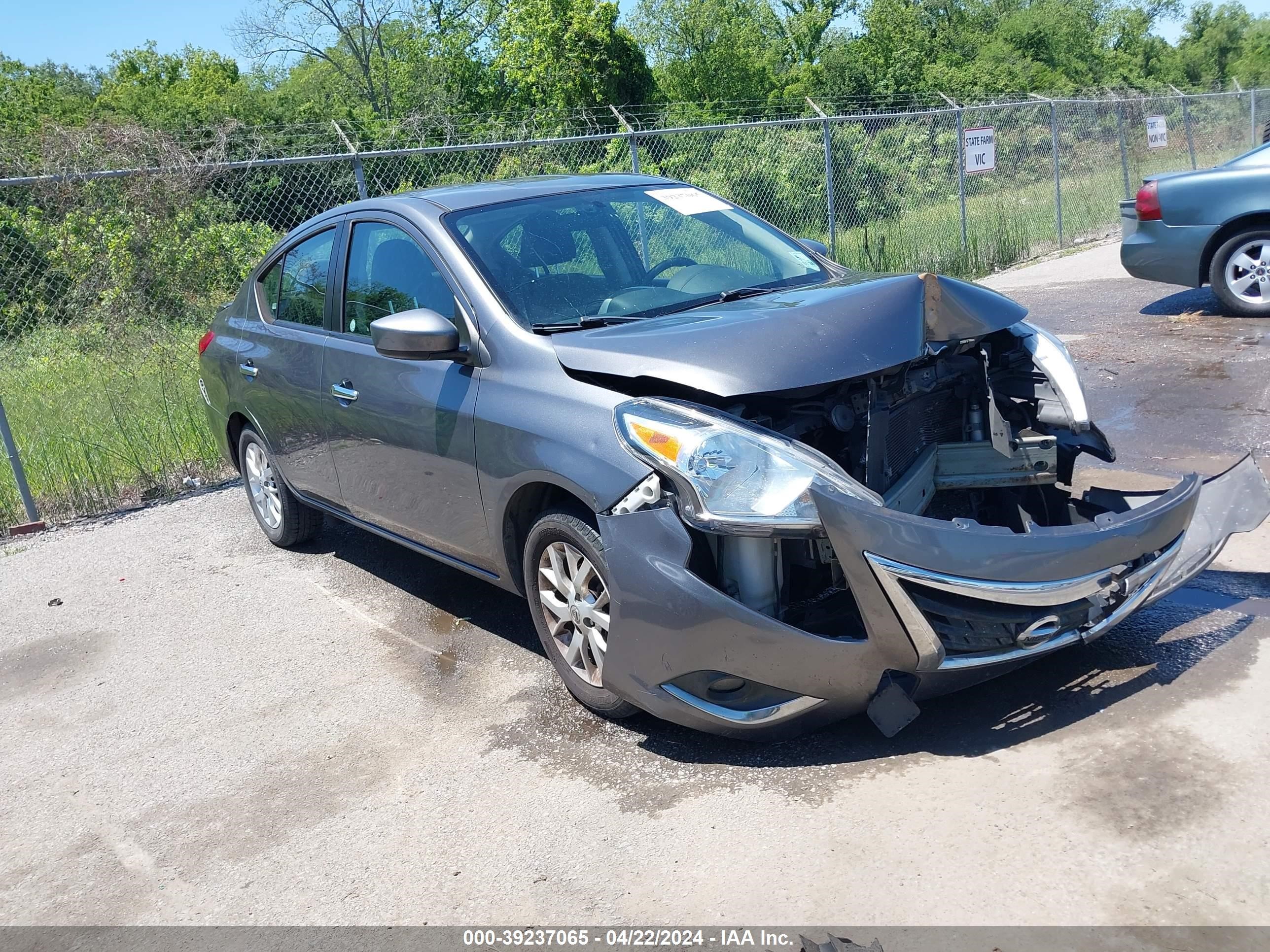 2018 Nissan Versa 1.6 Sv vin: 3N1CN7AP3JL859903