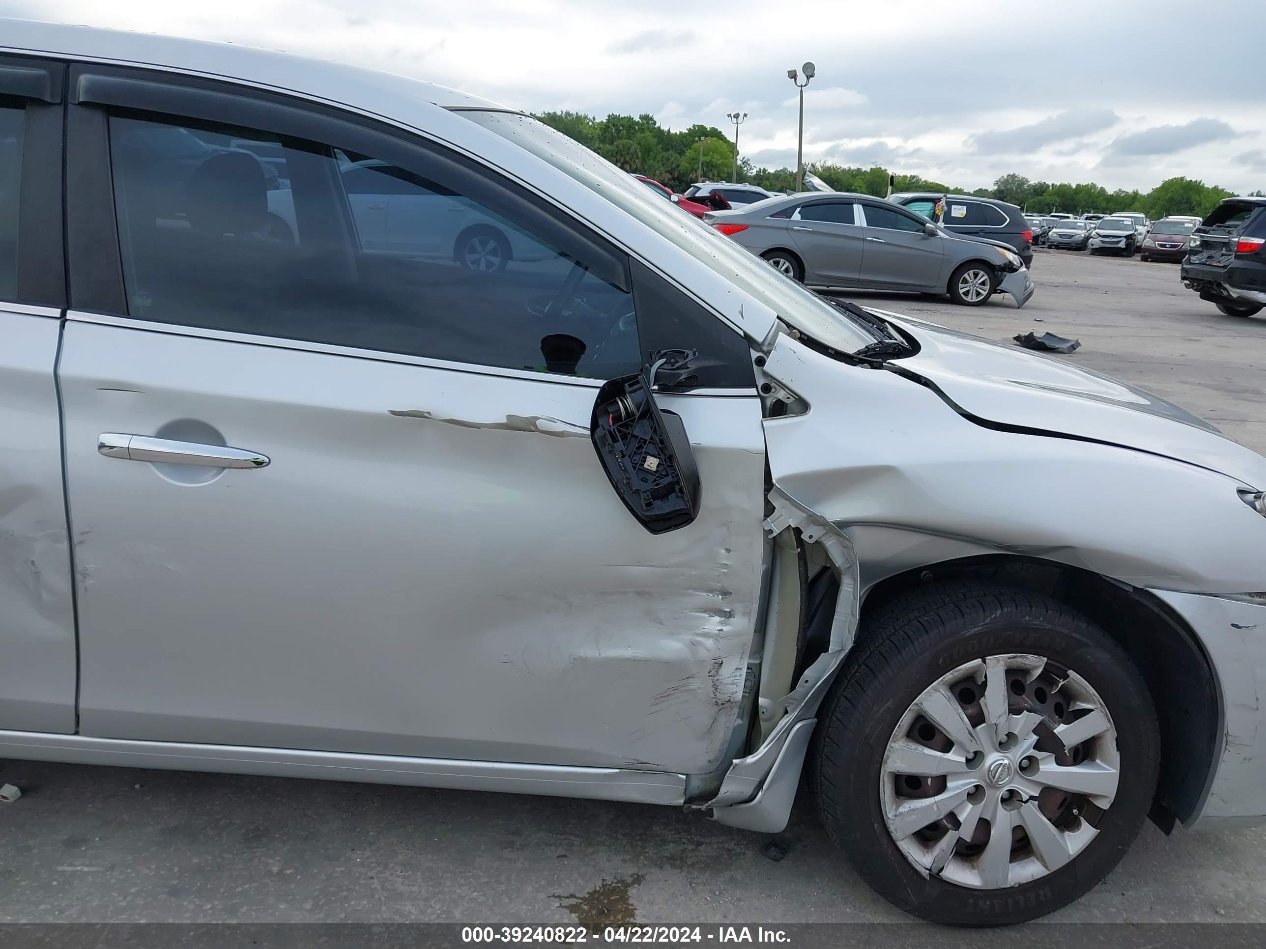 2015 Nissan Sentra S vin: 3N1AB7AP1FY354131