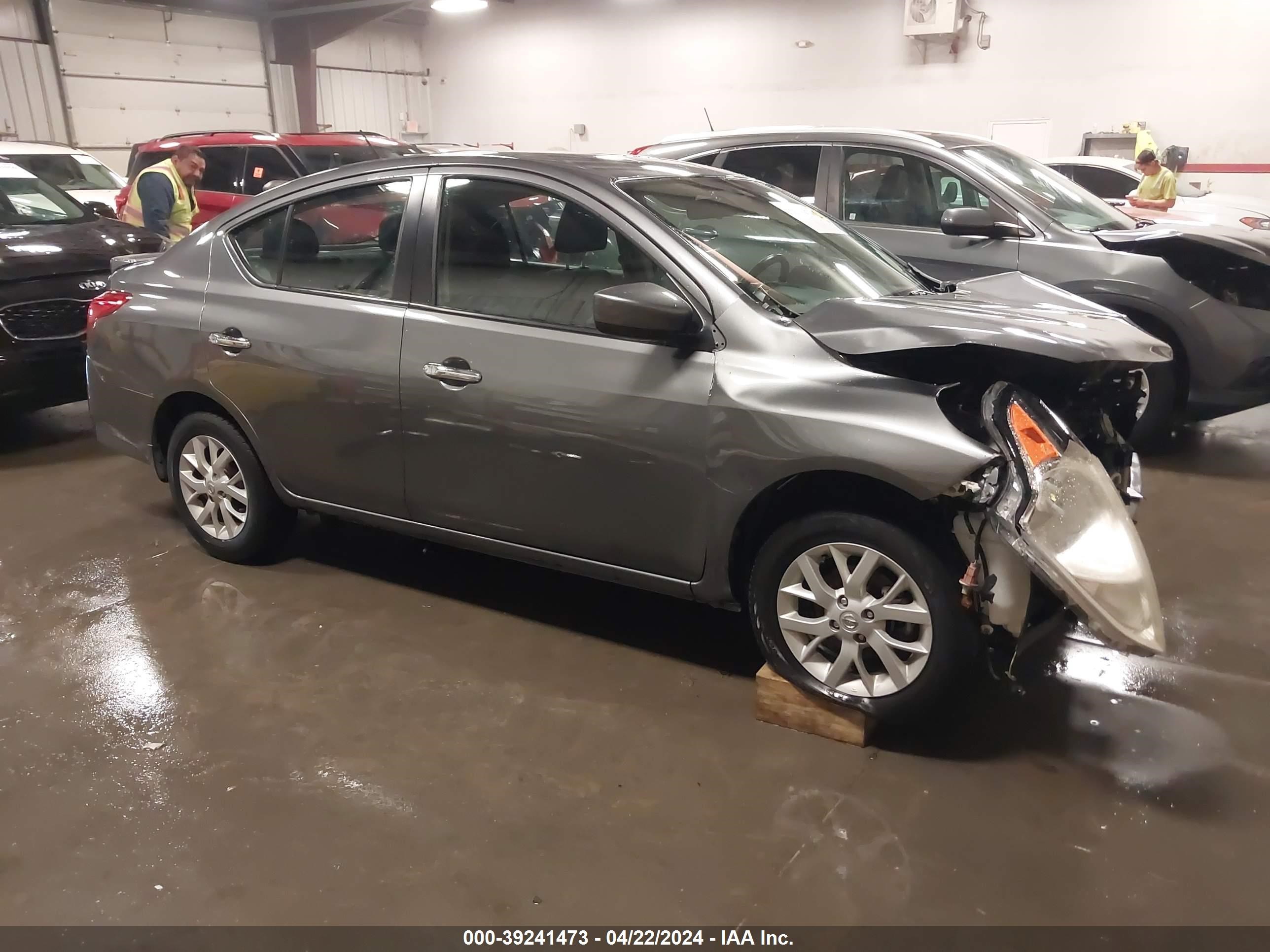 2017 Nissan Versa 1.6 Sv vin: 3N1CN7AP9HL856112