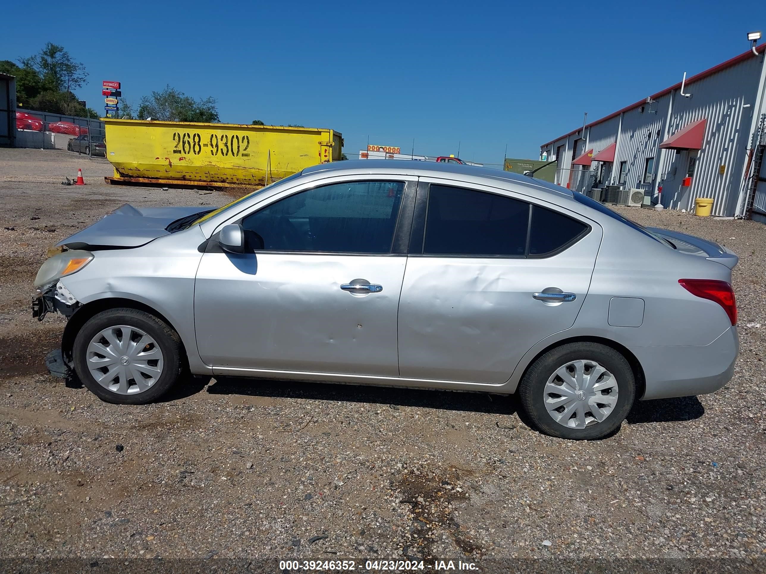 2014 Nissan Versa 1.6 Sv vin: 3N1CN7AP1EK465635