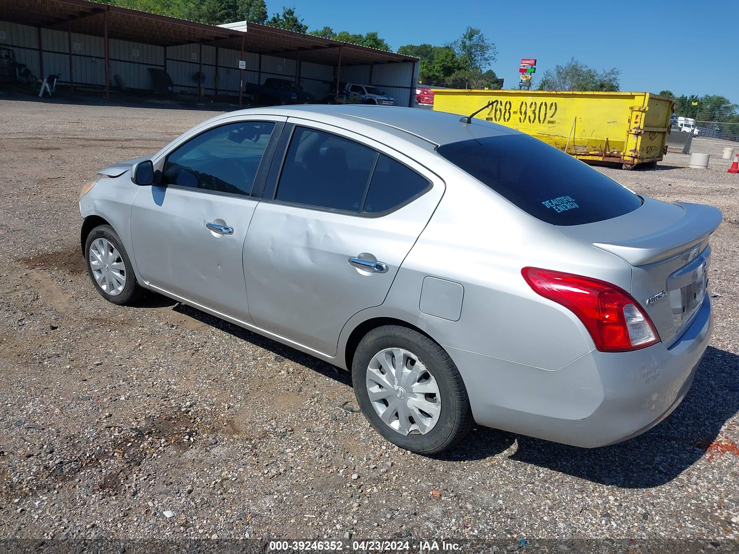 2014 Nissan Versa 1.6 Sv vin: 3N1CN7AP1EK465635