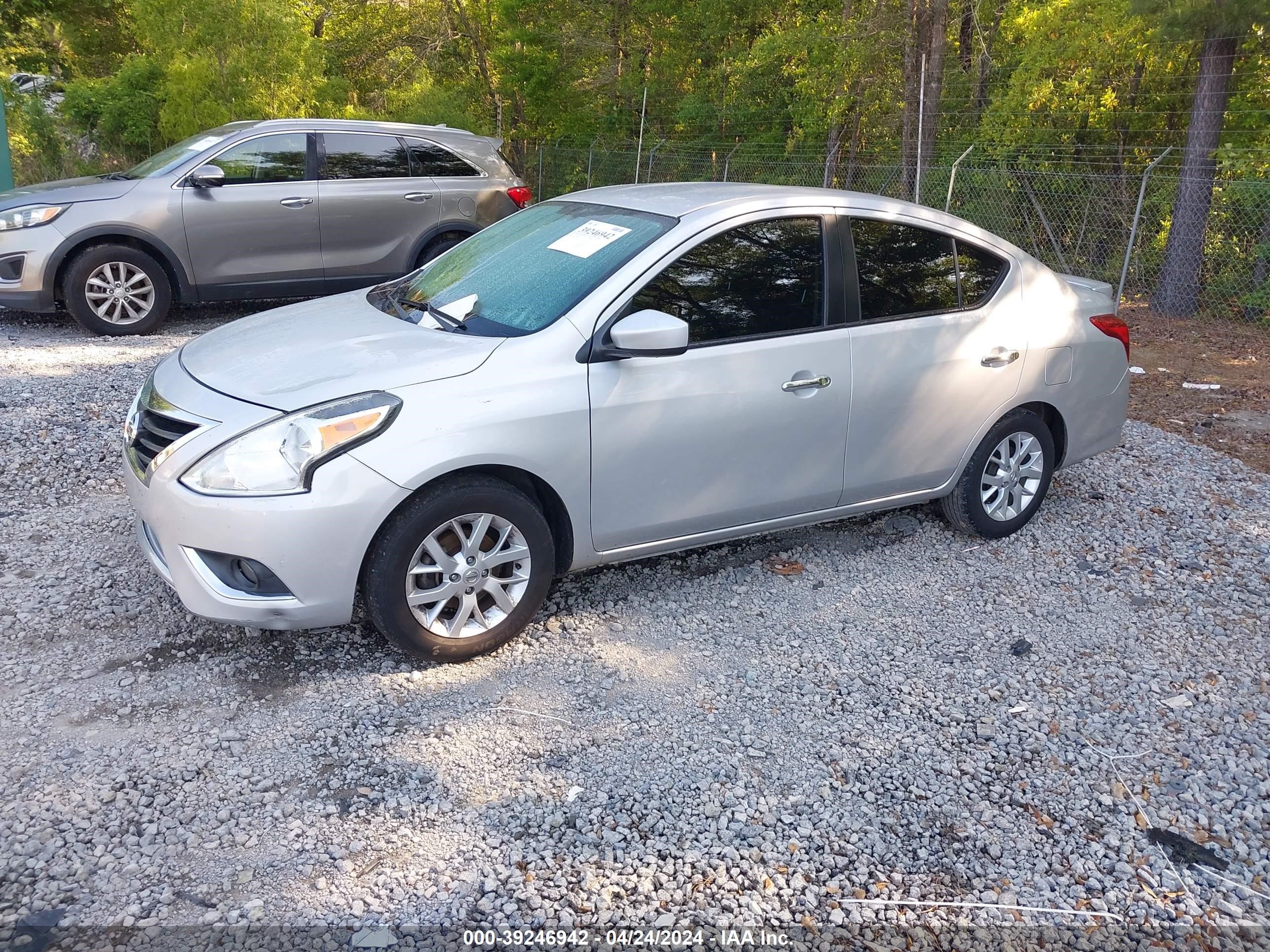 2018 Nissan Versa 1.6 Sv vin: 3N1CN7AP6JL842674