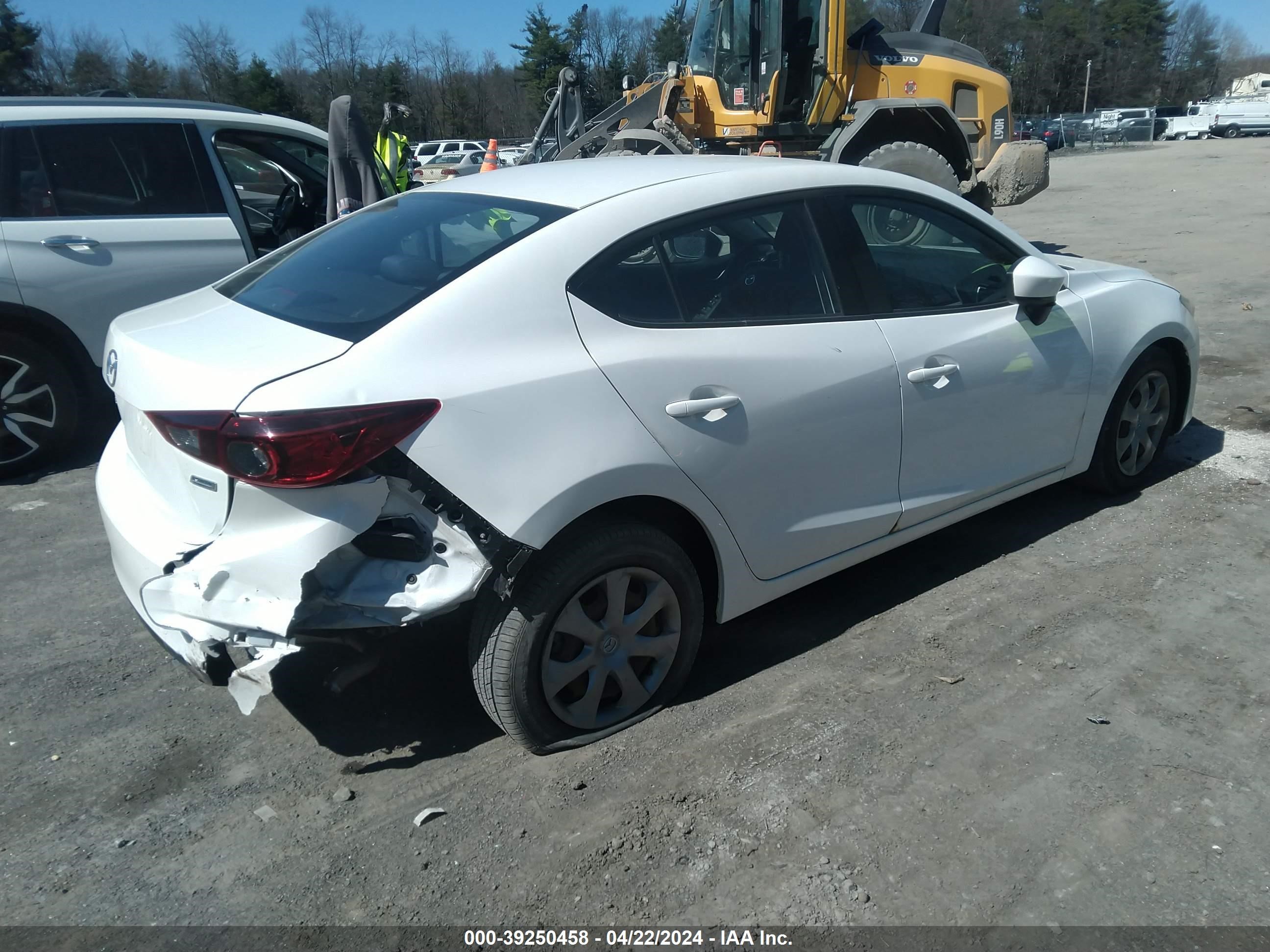 2014 Mazda Mazda3 I Sport vin: JM1BM1U74E1185830