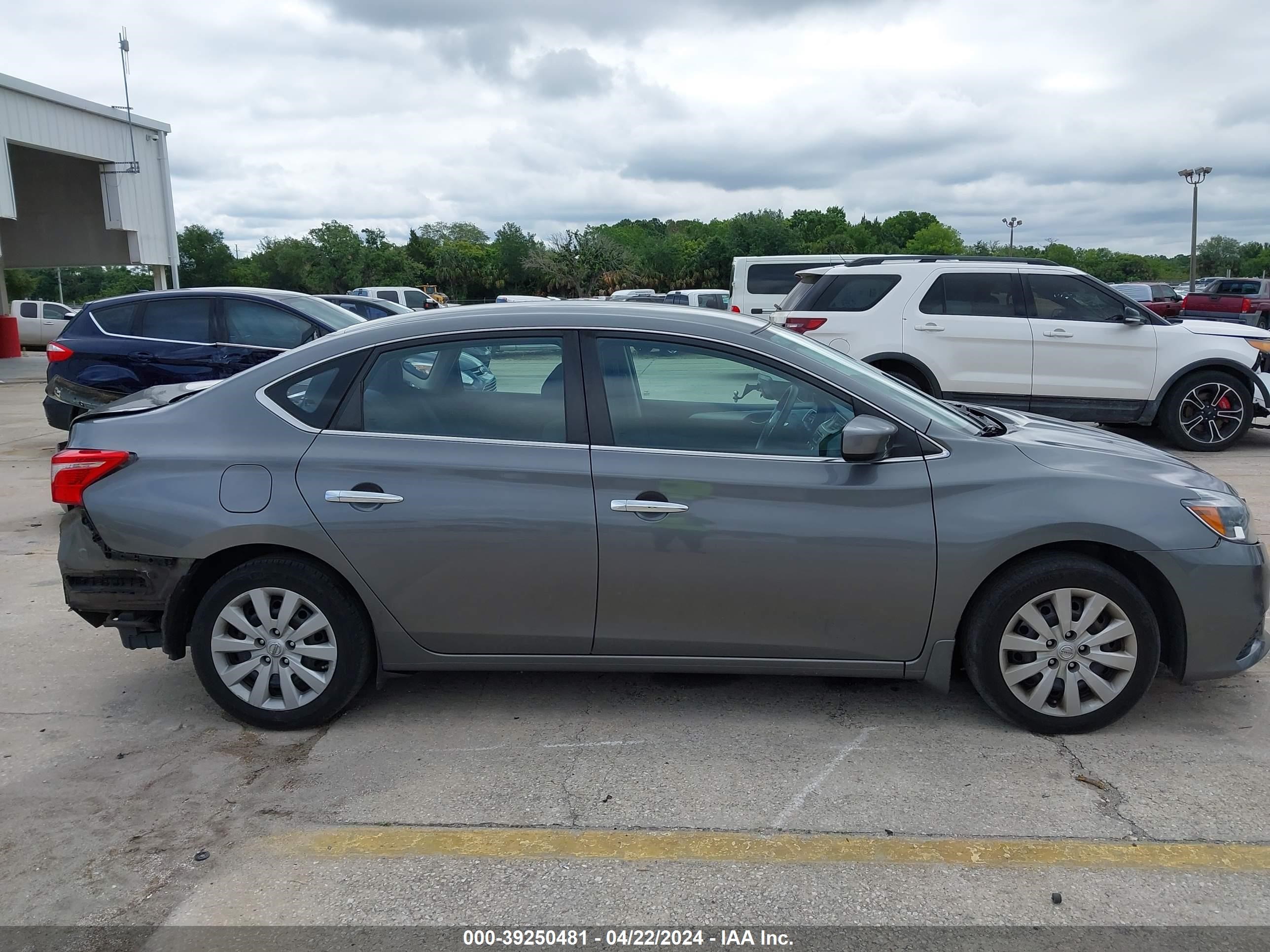 2016 Nissan Sentra Fe+ S vin: 3N1AB7AP0GY305066