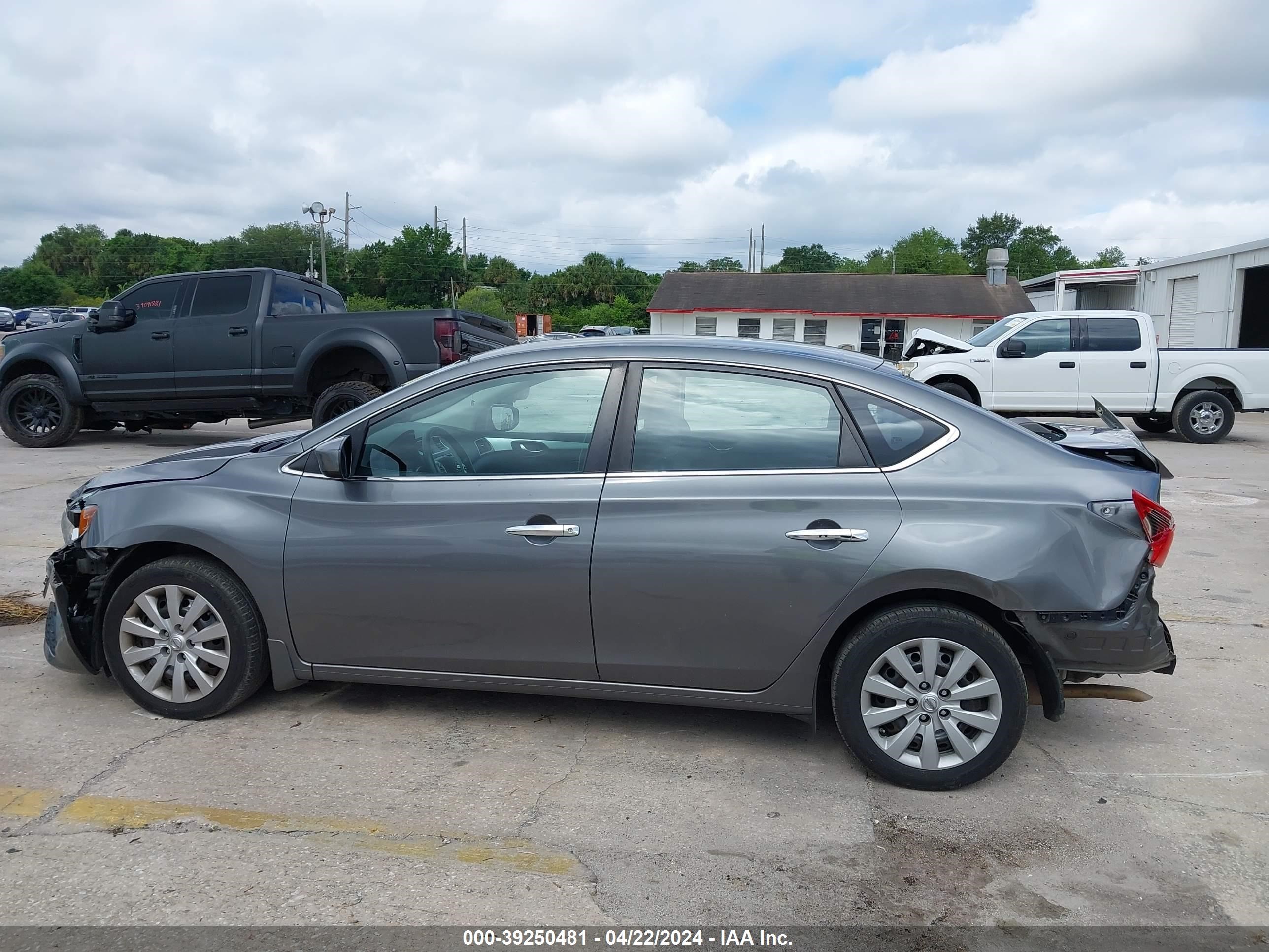 2016 Nissan Sentra Fe+ S vin: 3N1AB7AP0GY305066