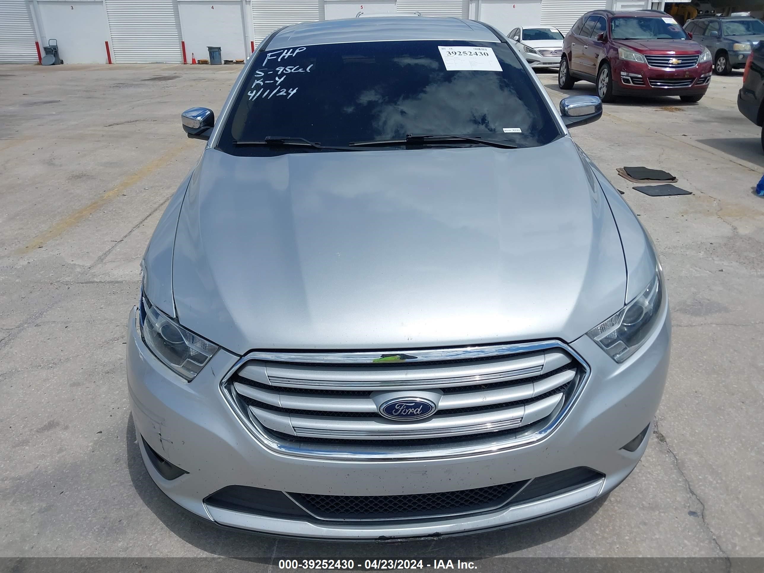 2016 Ford Taurus Limited vin: 1FAHP2F82GG132644